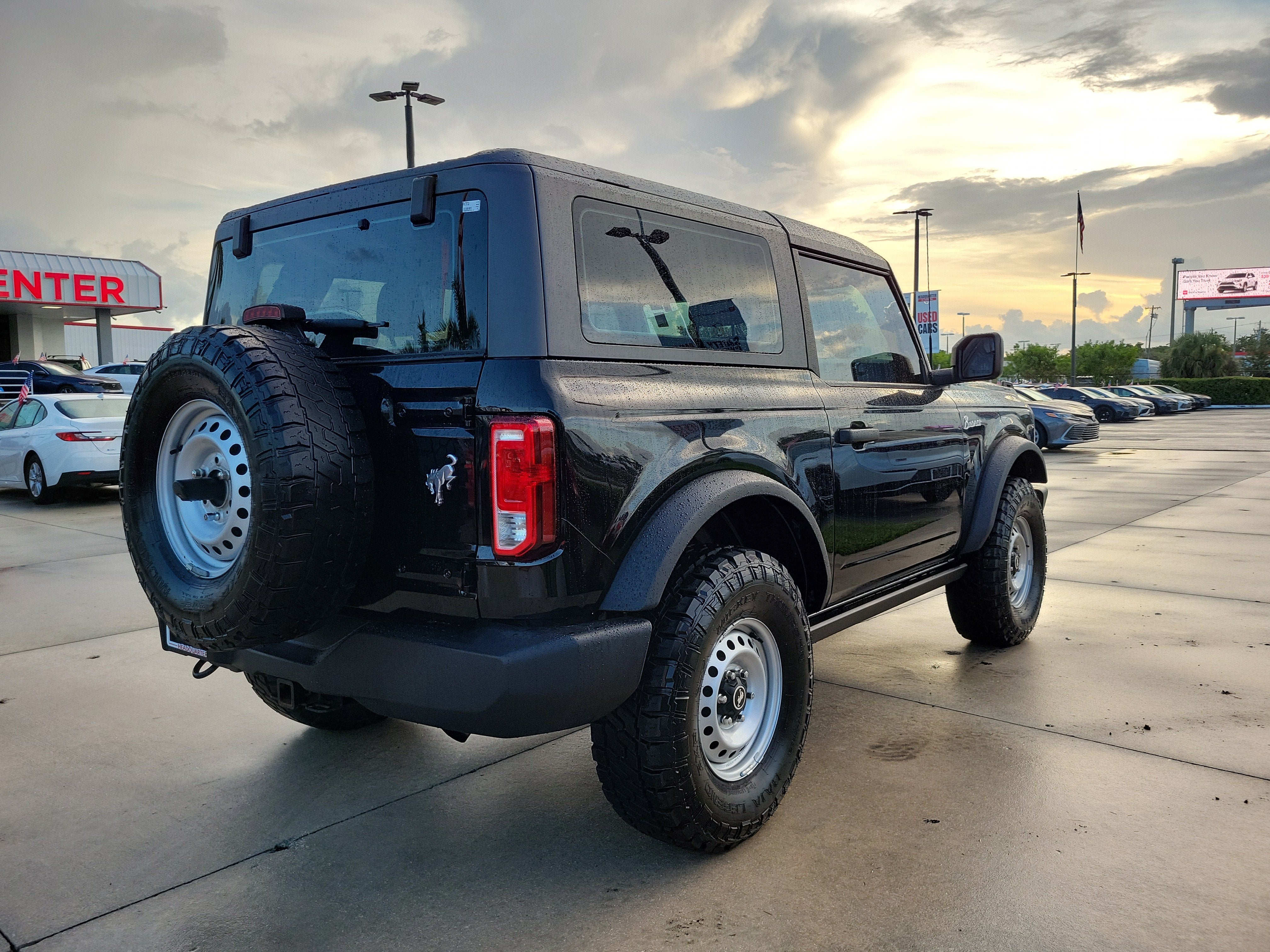 2021 Ford Bronco Base