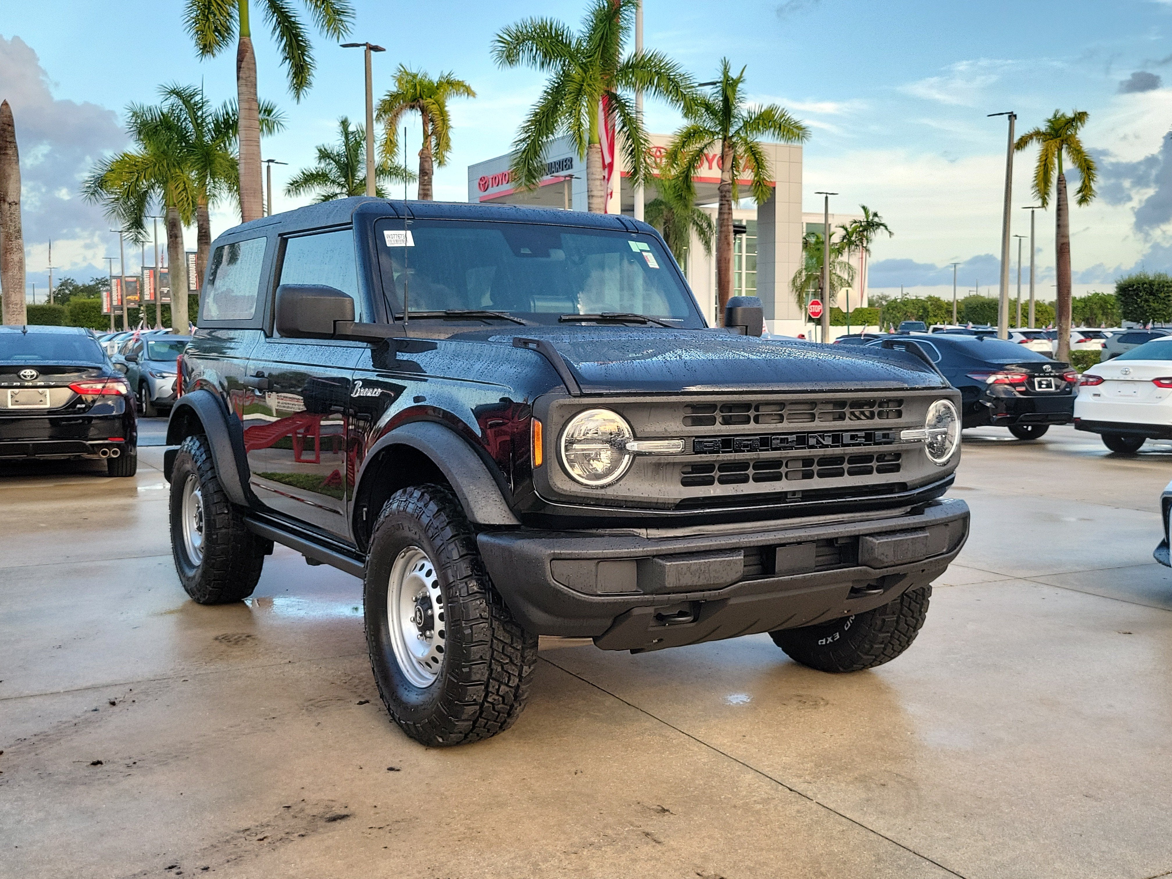 2021 Ford Bronco Base
