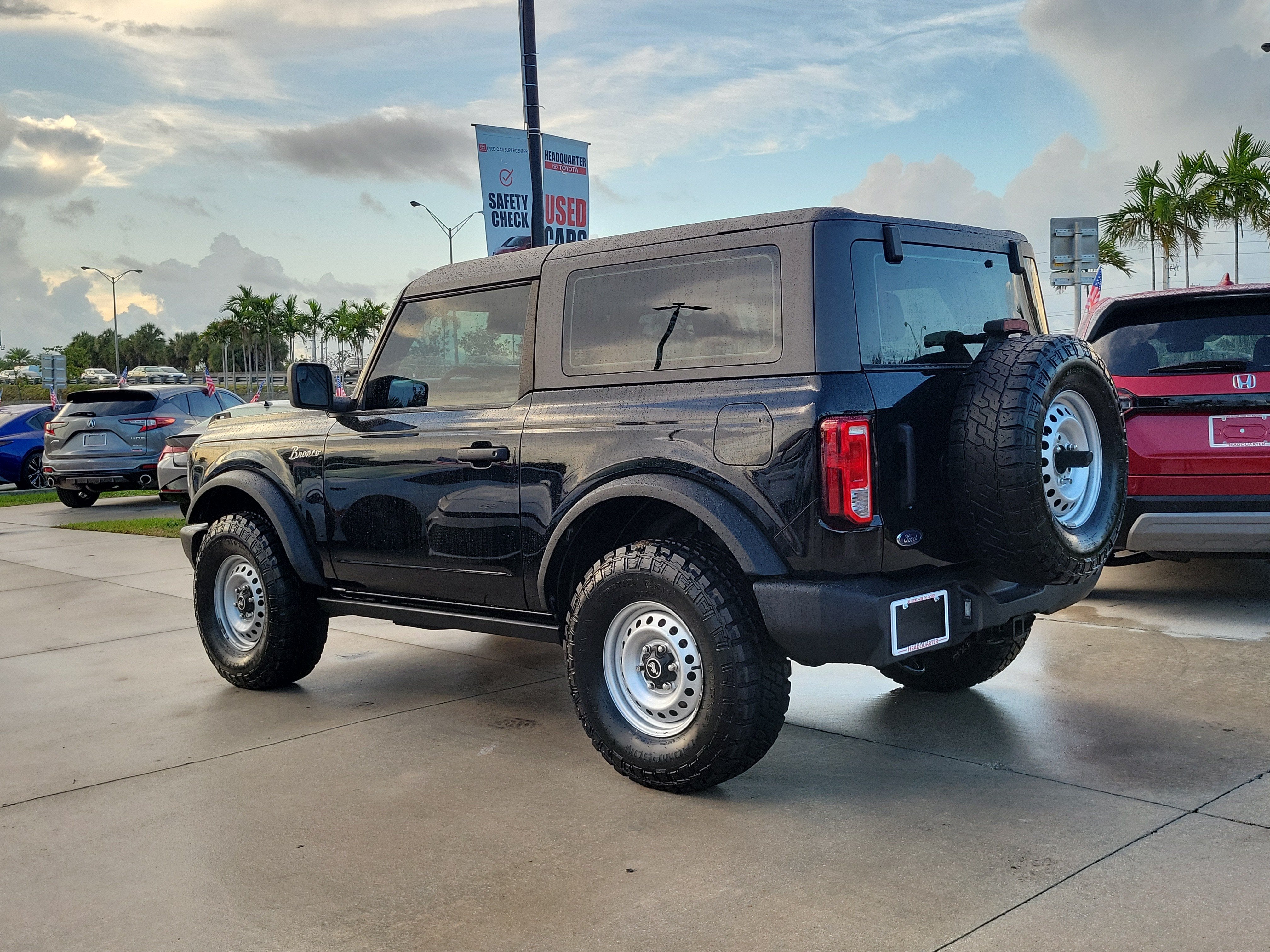 2021 Ford Bronco Base