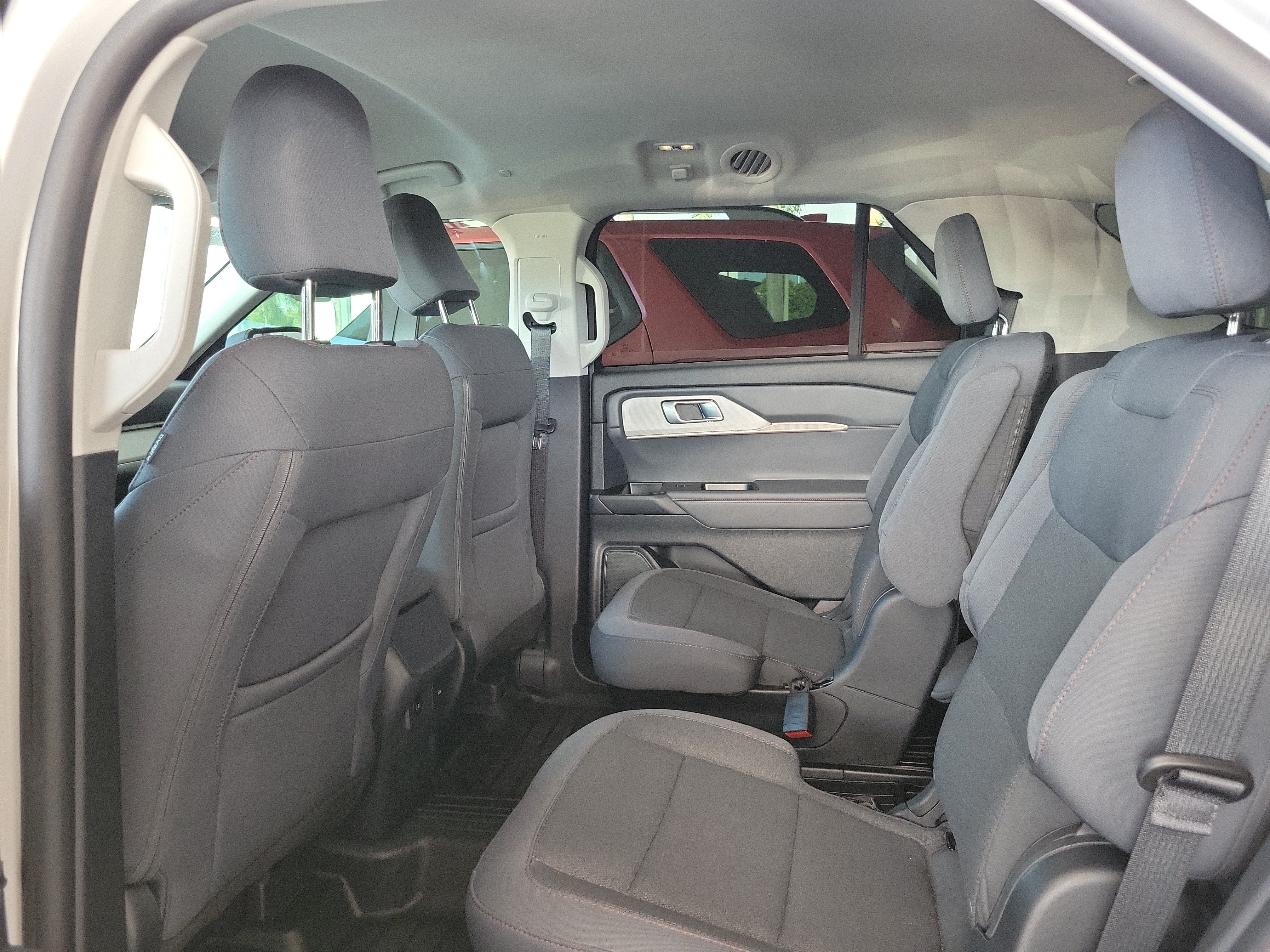 2026 Ford Explorer Active w/100A Pkg