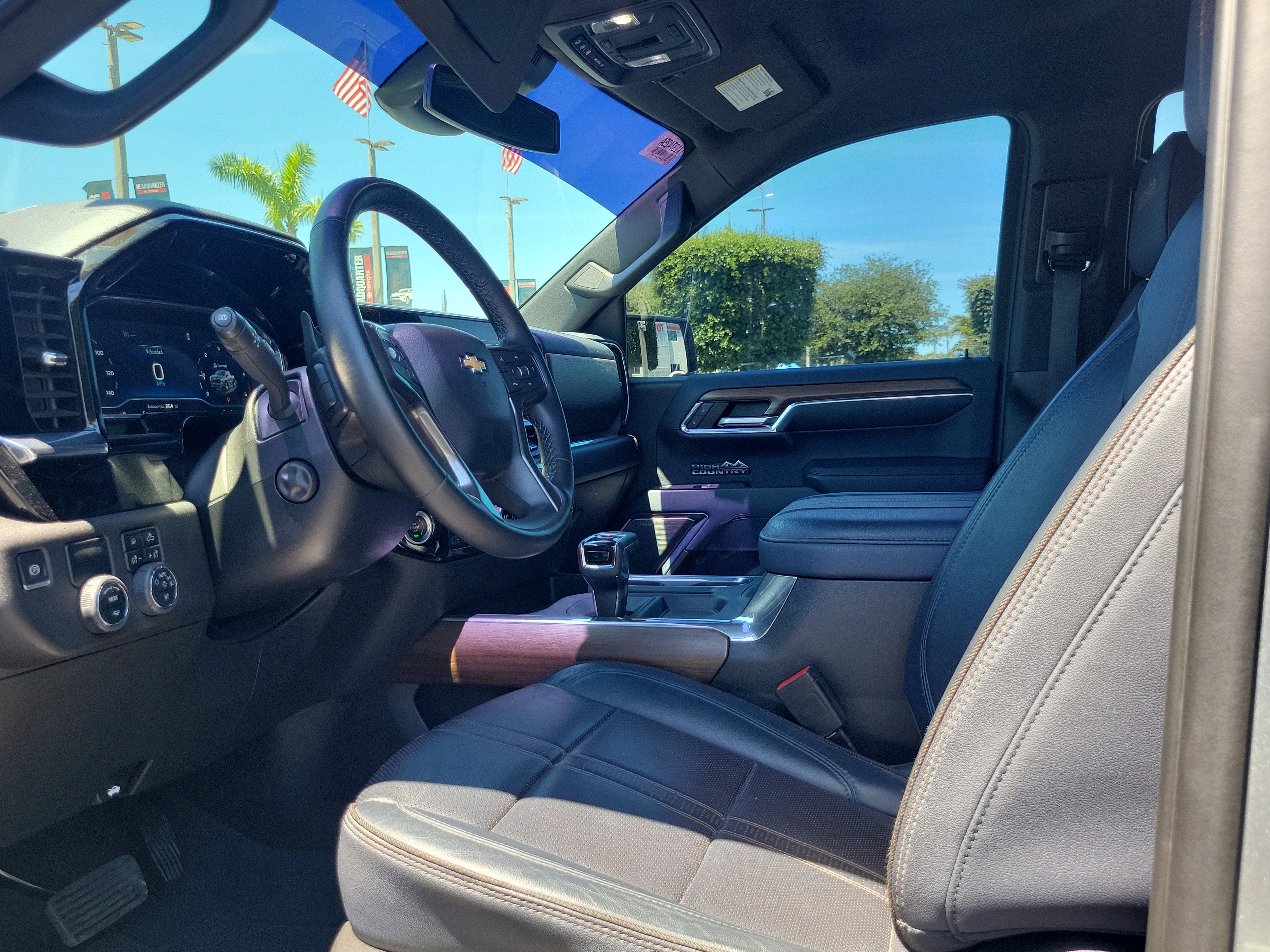 2023 Chevrolet Silverado 1500 High Country