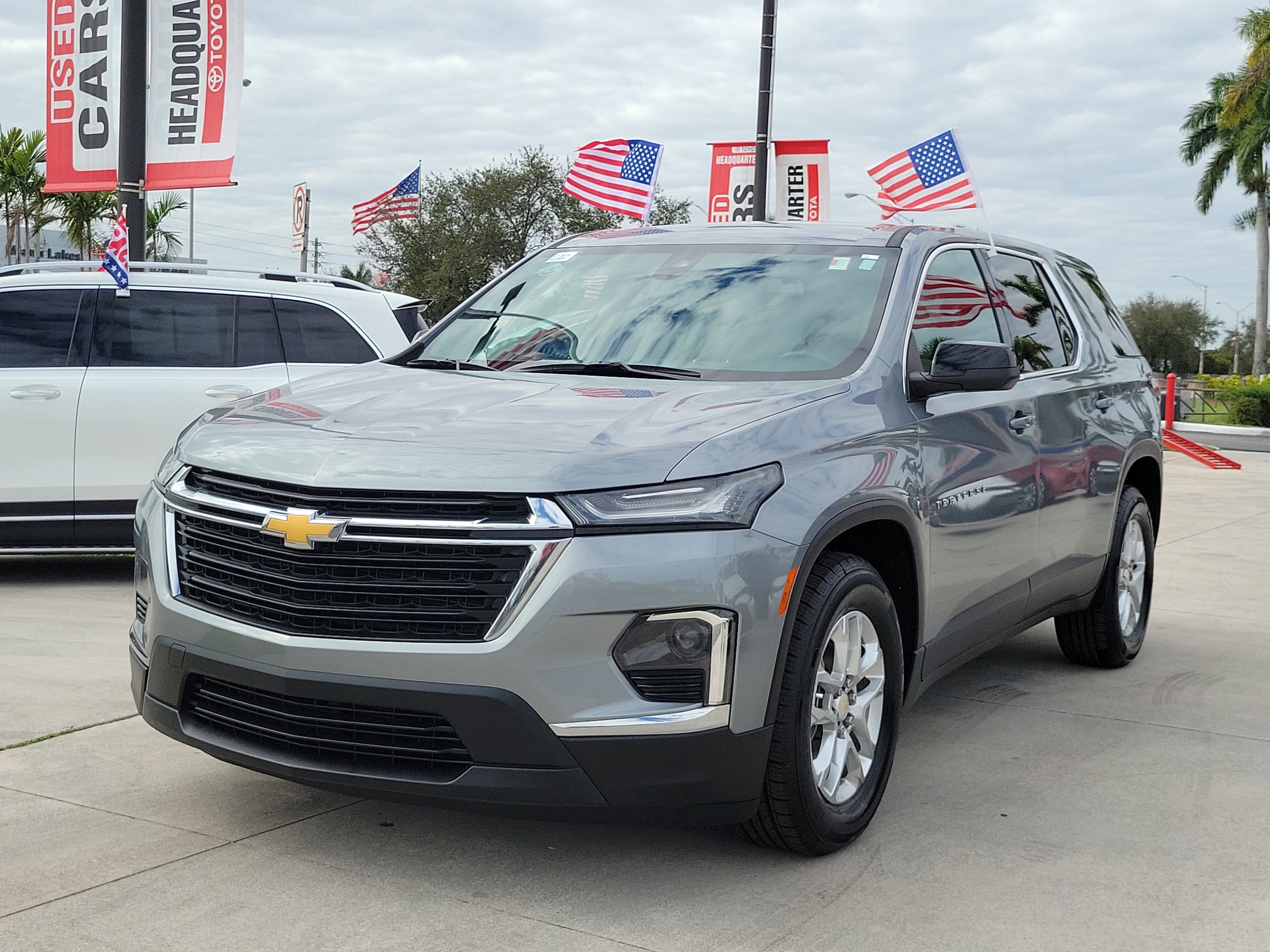 2023 Chevrolet Traverse LS