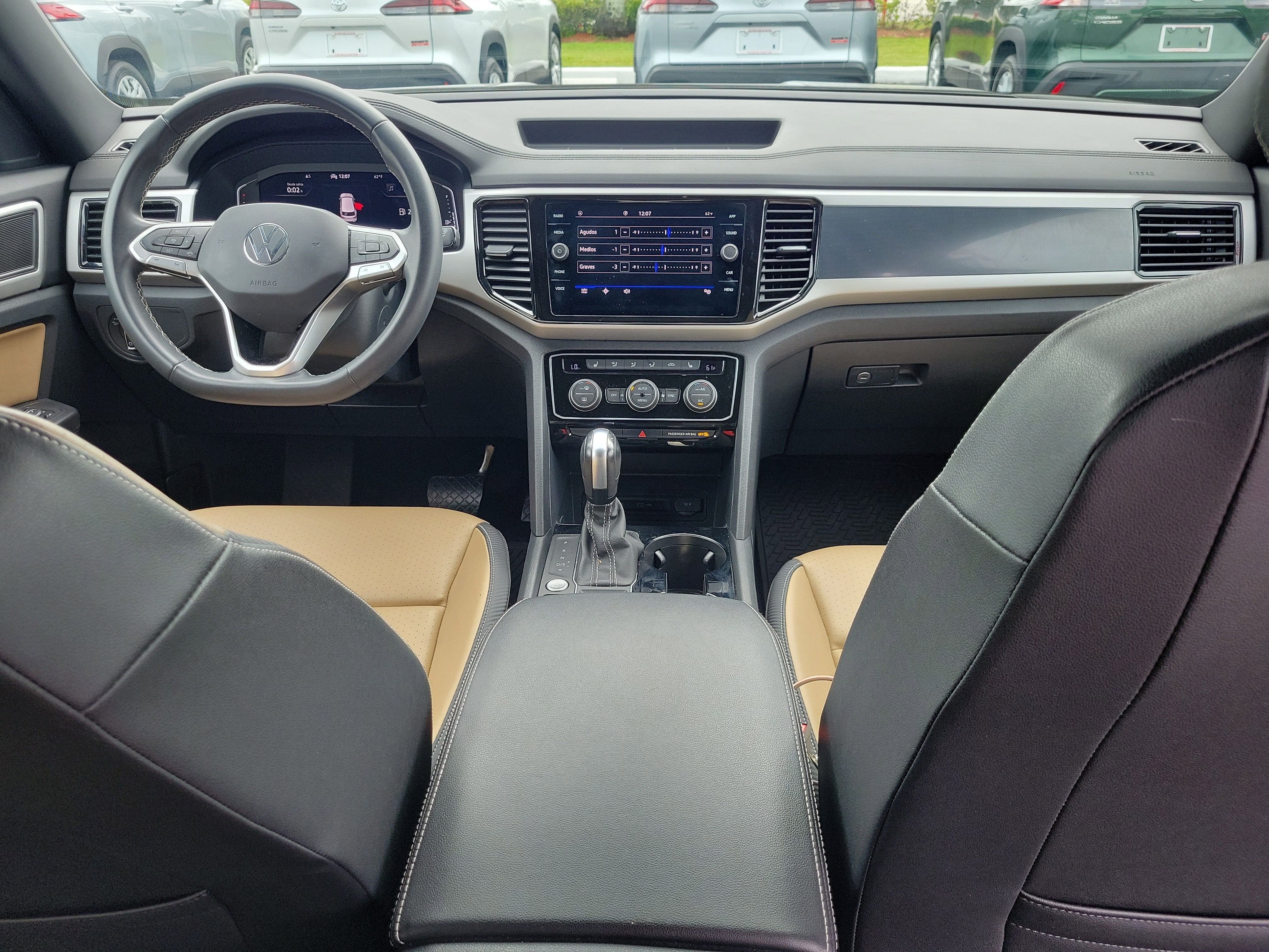 2023 Volkswagen Atlas Cross Sport 2.0T SE w/Technology