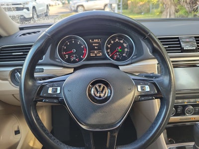 2018 Volkswagen Passat 2.0T SE