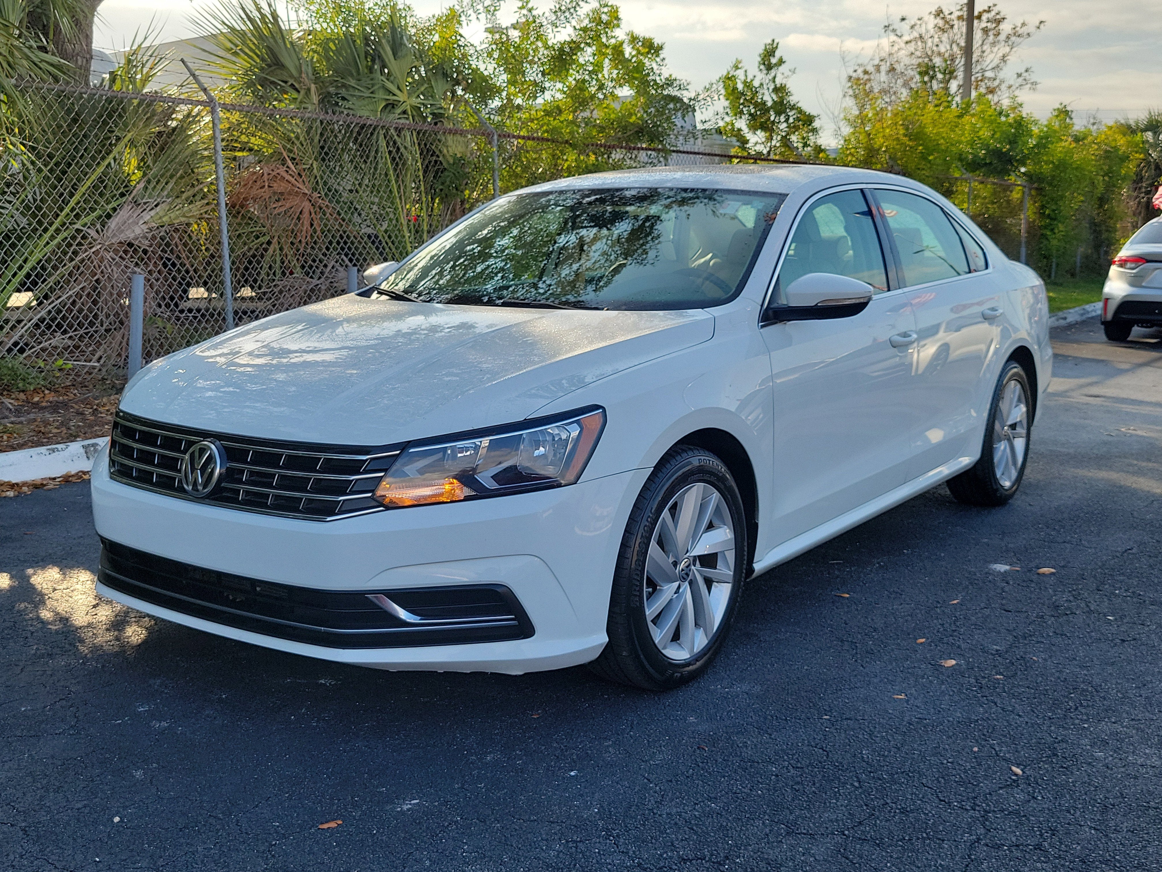 2018 Volkswagen Passat 2.0T SE