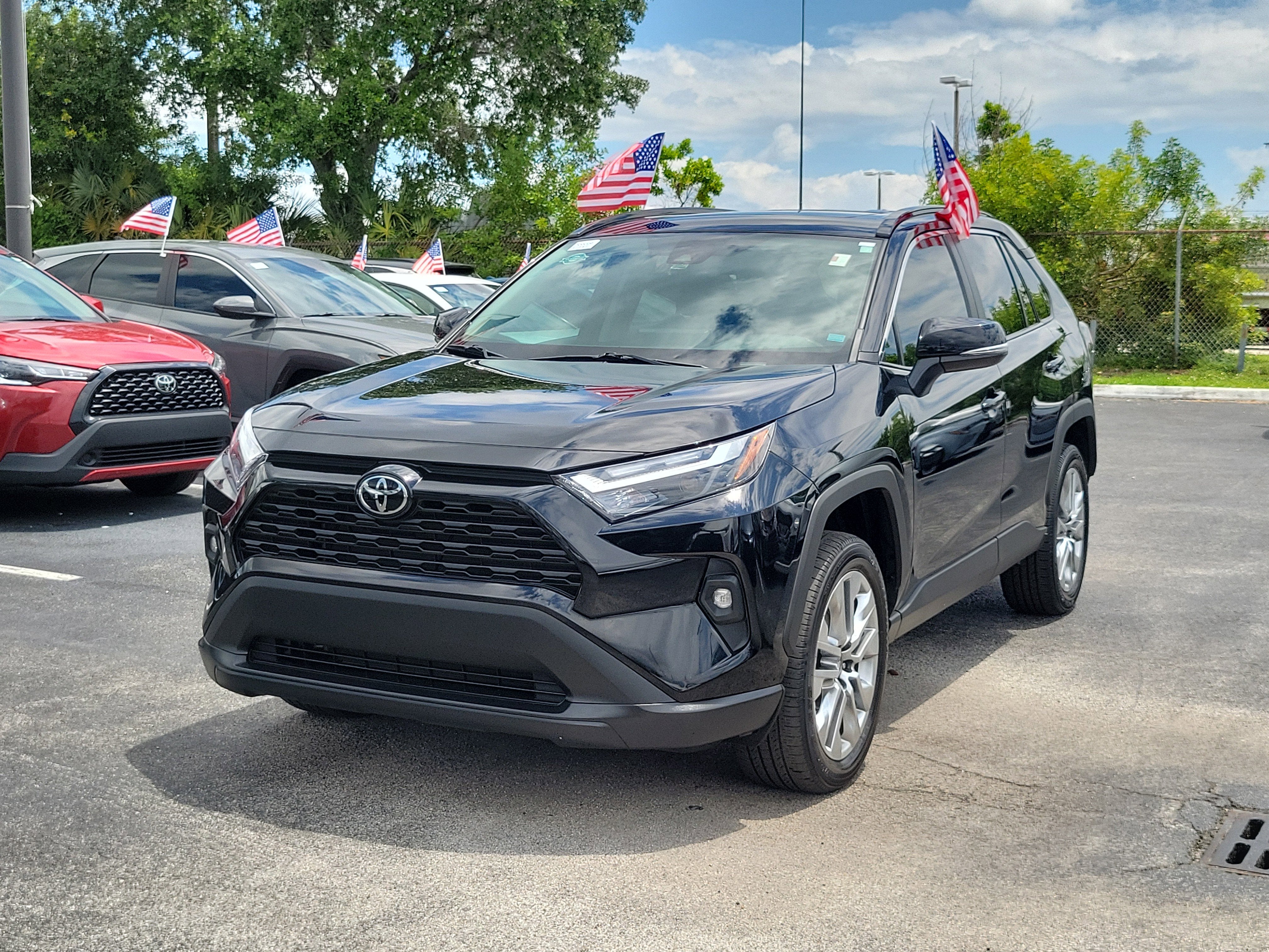 2025 Toyota RAV4 XLE Premium