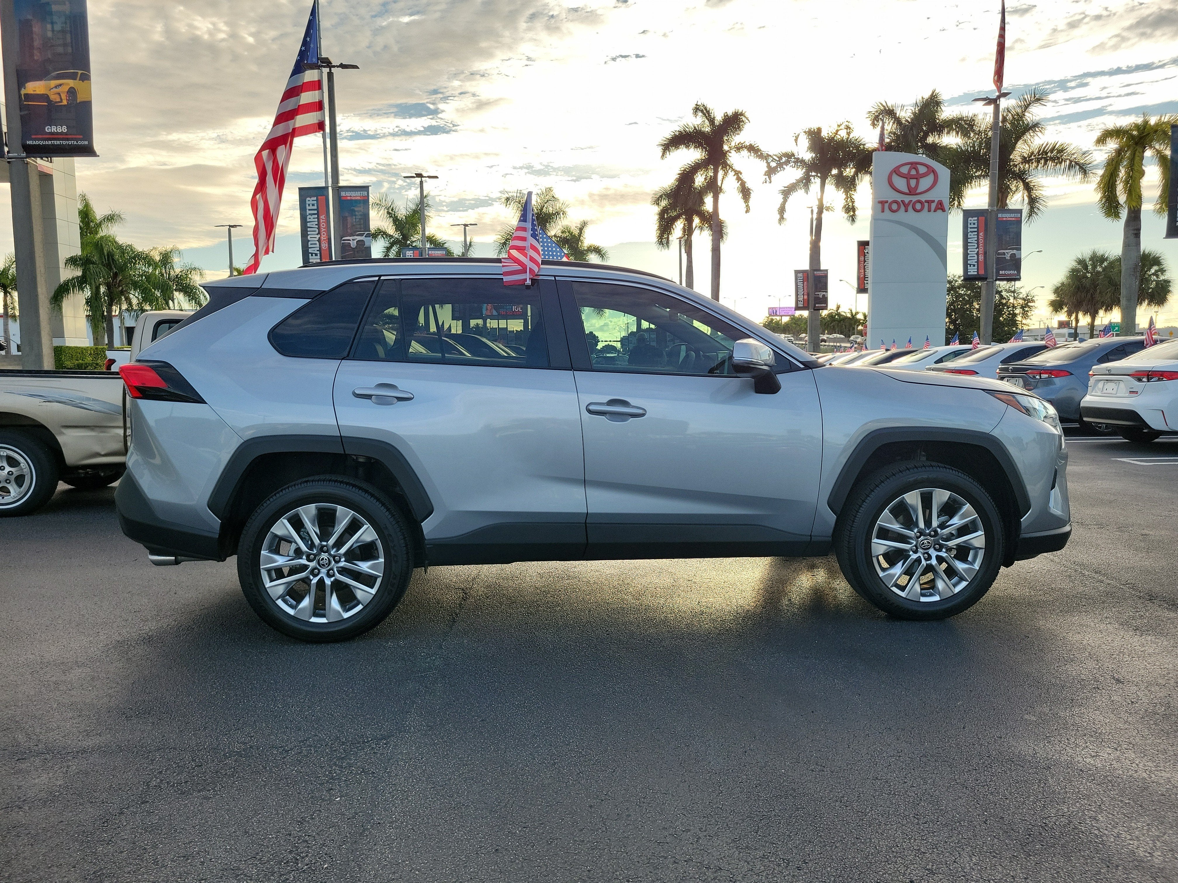 2025 Toyota RAV4 XLE Premium