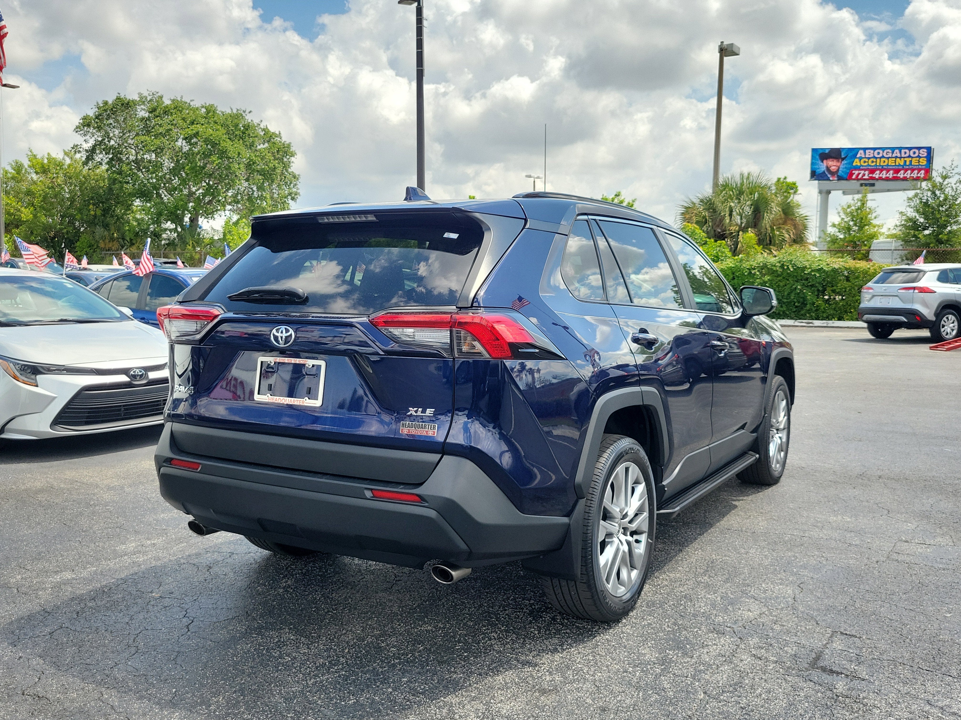2022 Toyota RAV4 XLE Premium