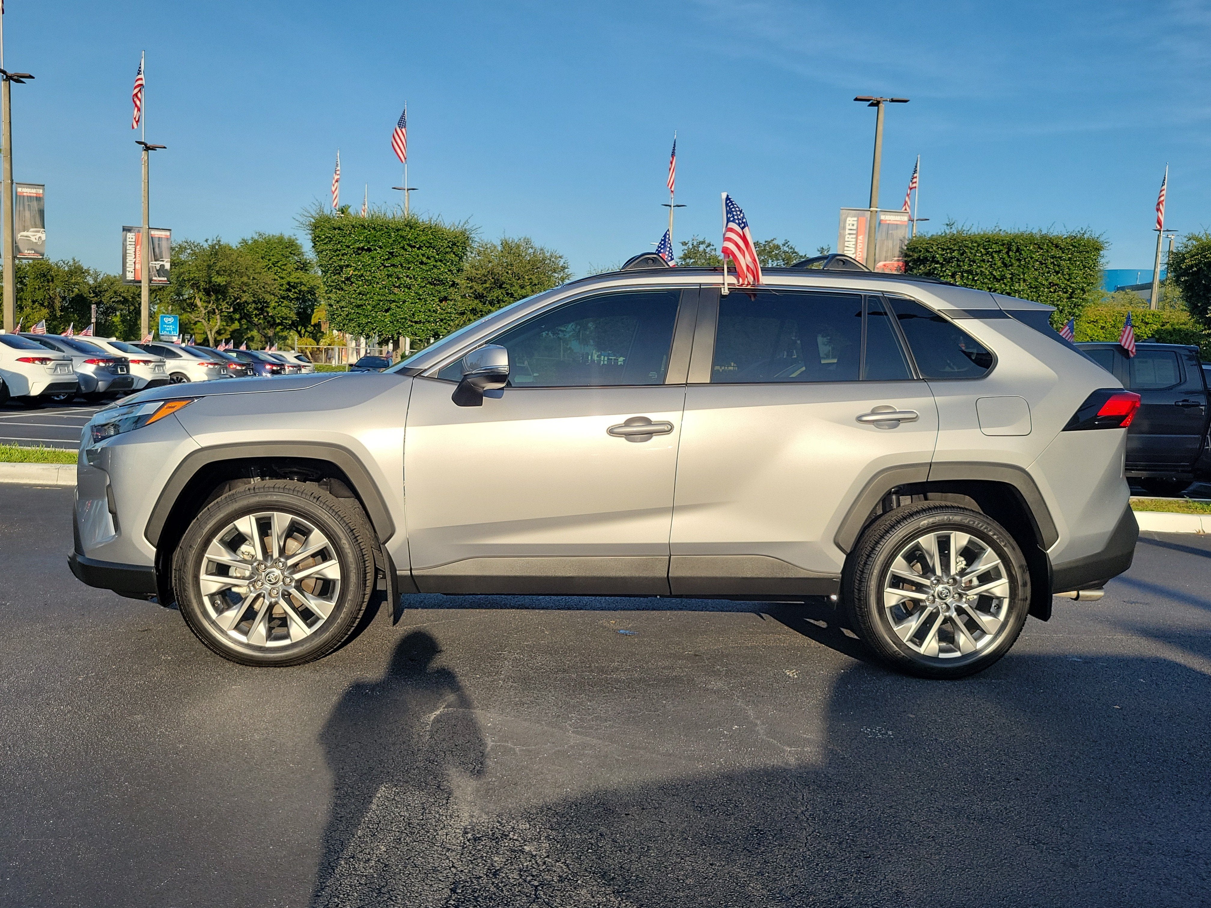 2025 Toyota RAV4 XLE Premium