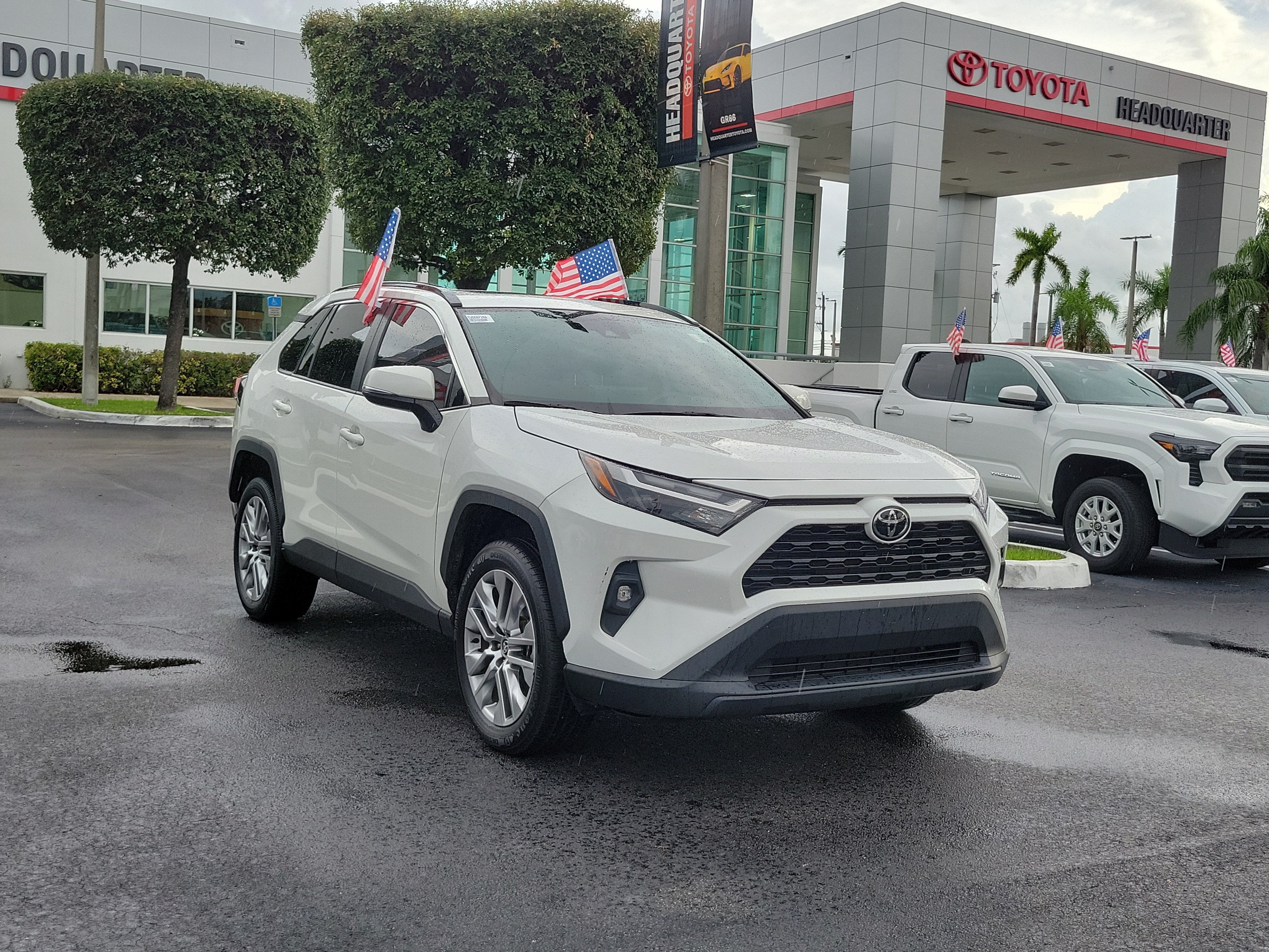 2022 Toyota RAV4 XLE Premium