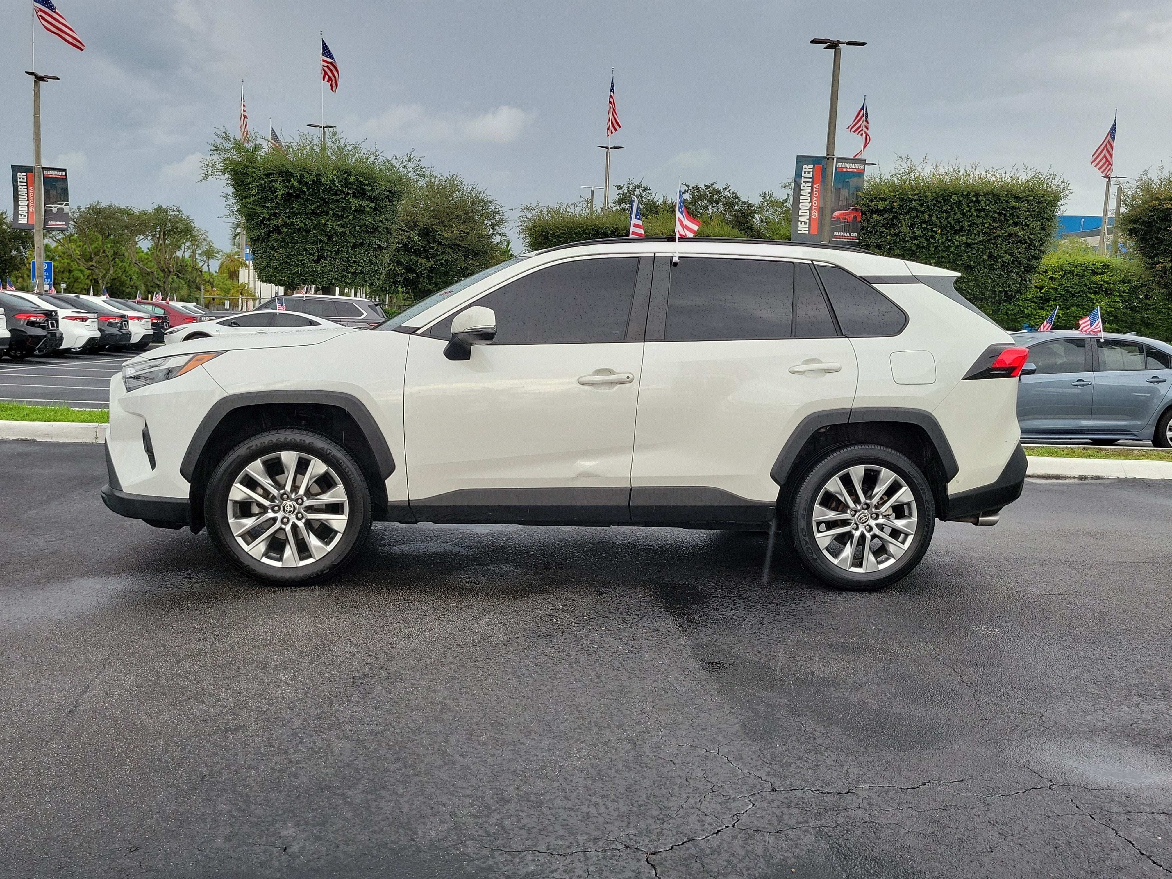2022 Toyota RAV4 XLE Premium