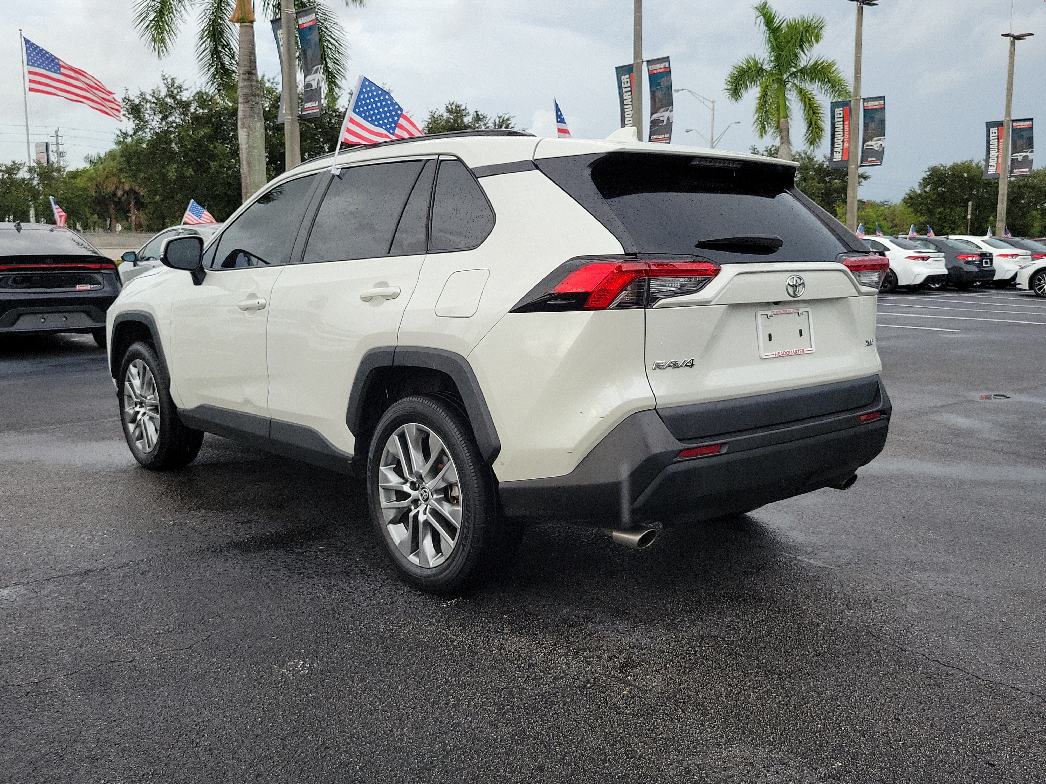 2022 Toyota RAV4 XLE Premium