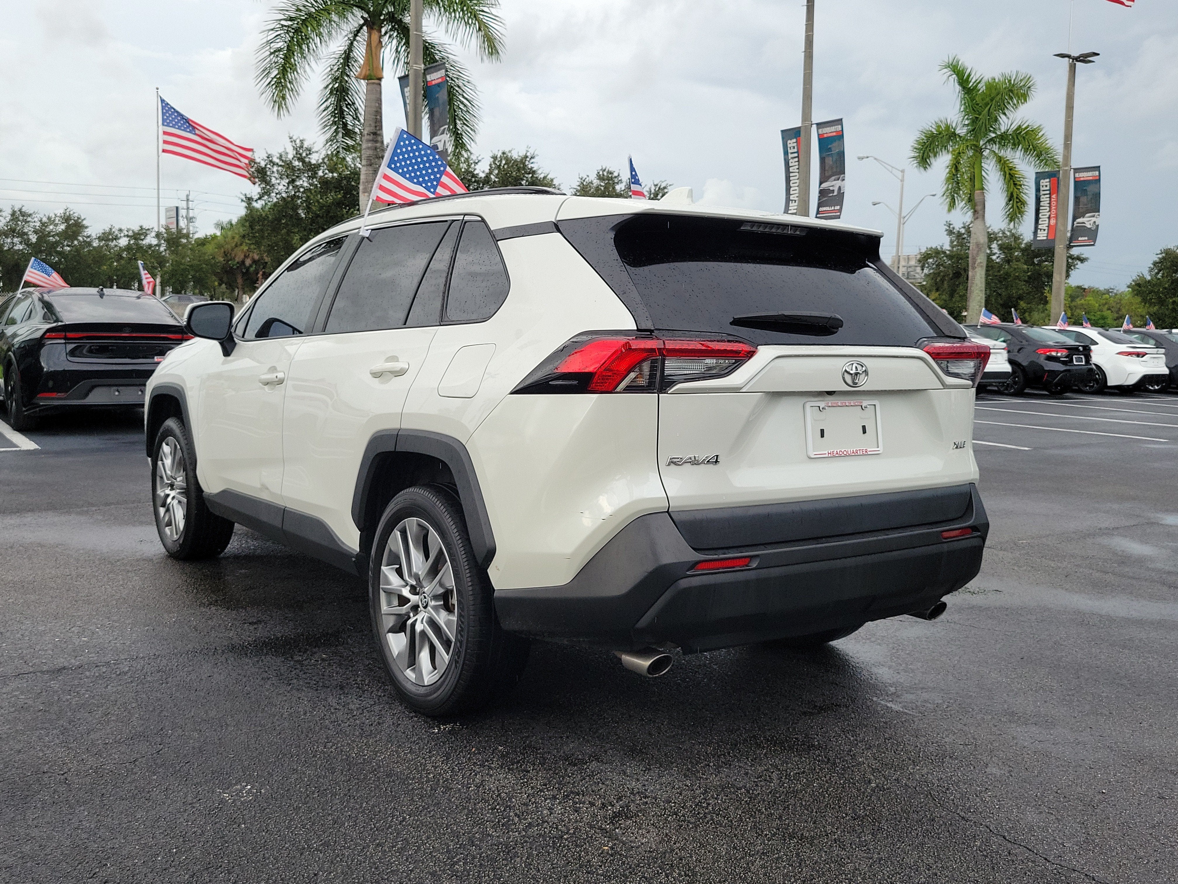 2022 Toyota RAV4 XLE Premium