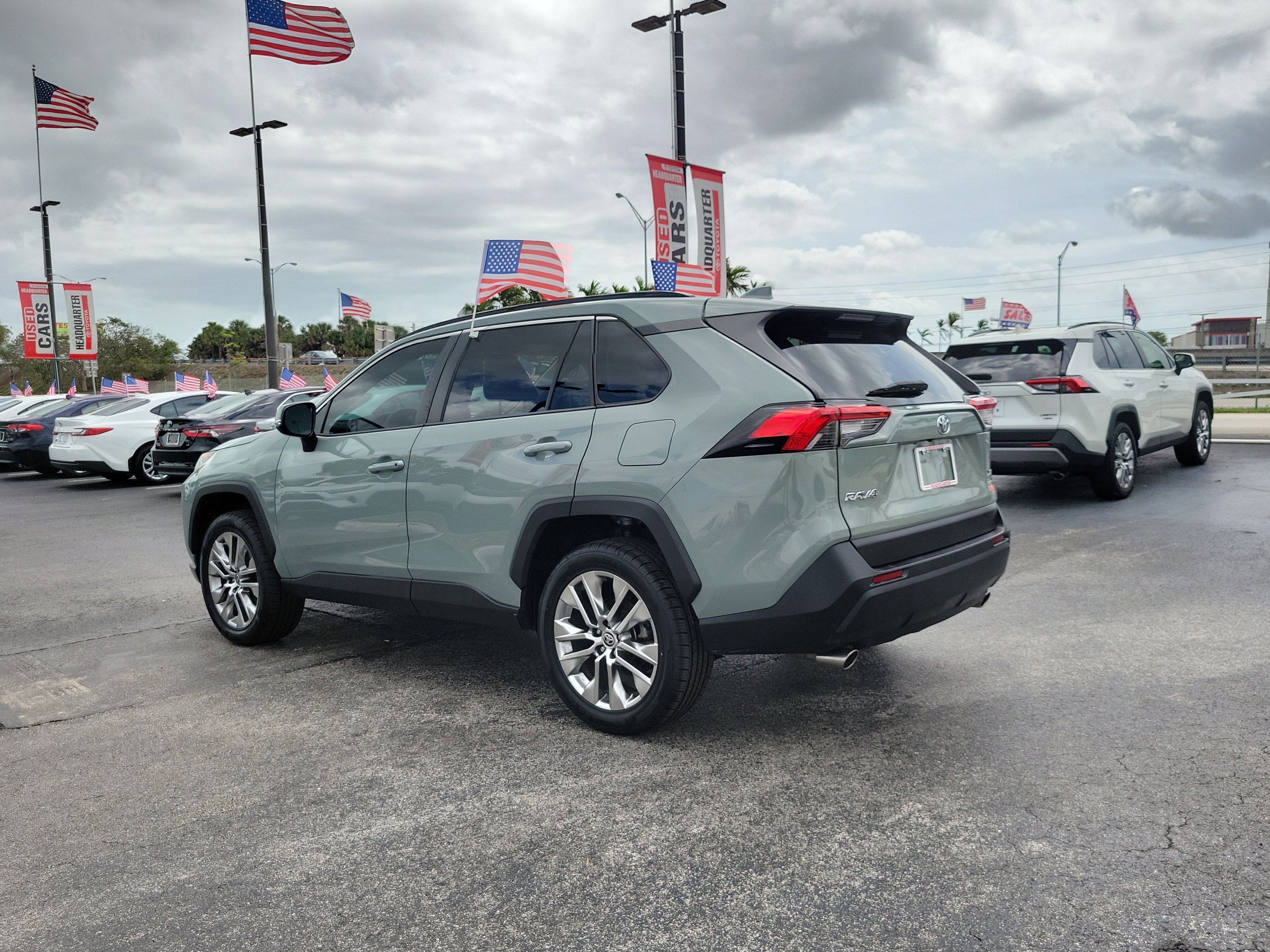 2021 Toyota RAV4 XLE Premium