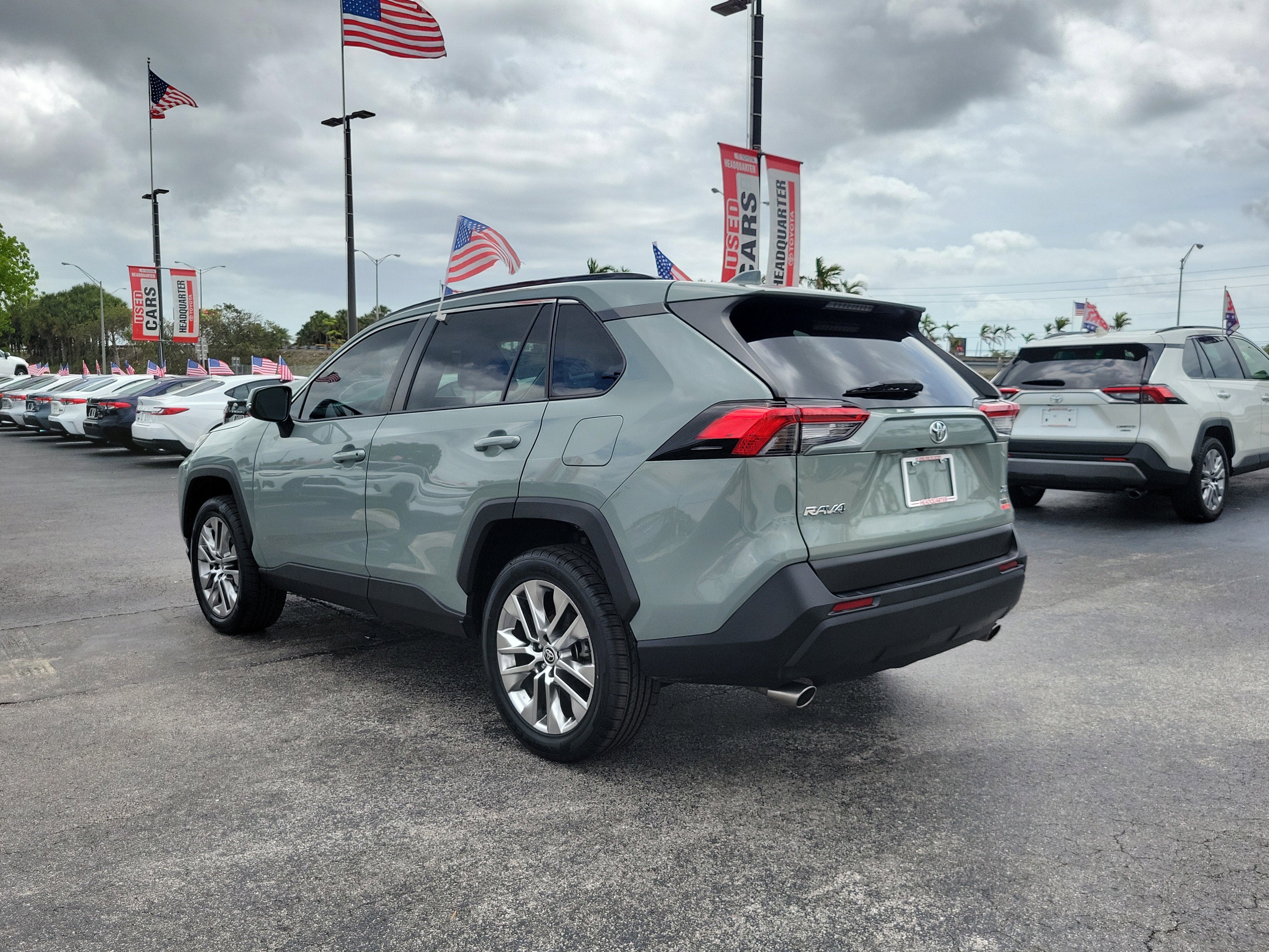 2021 Toyota RAV4 XLE Premium