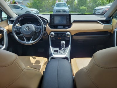 2019 Toyota RAV4 XLE Premium