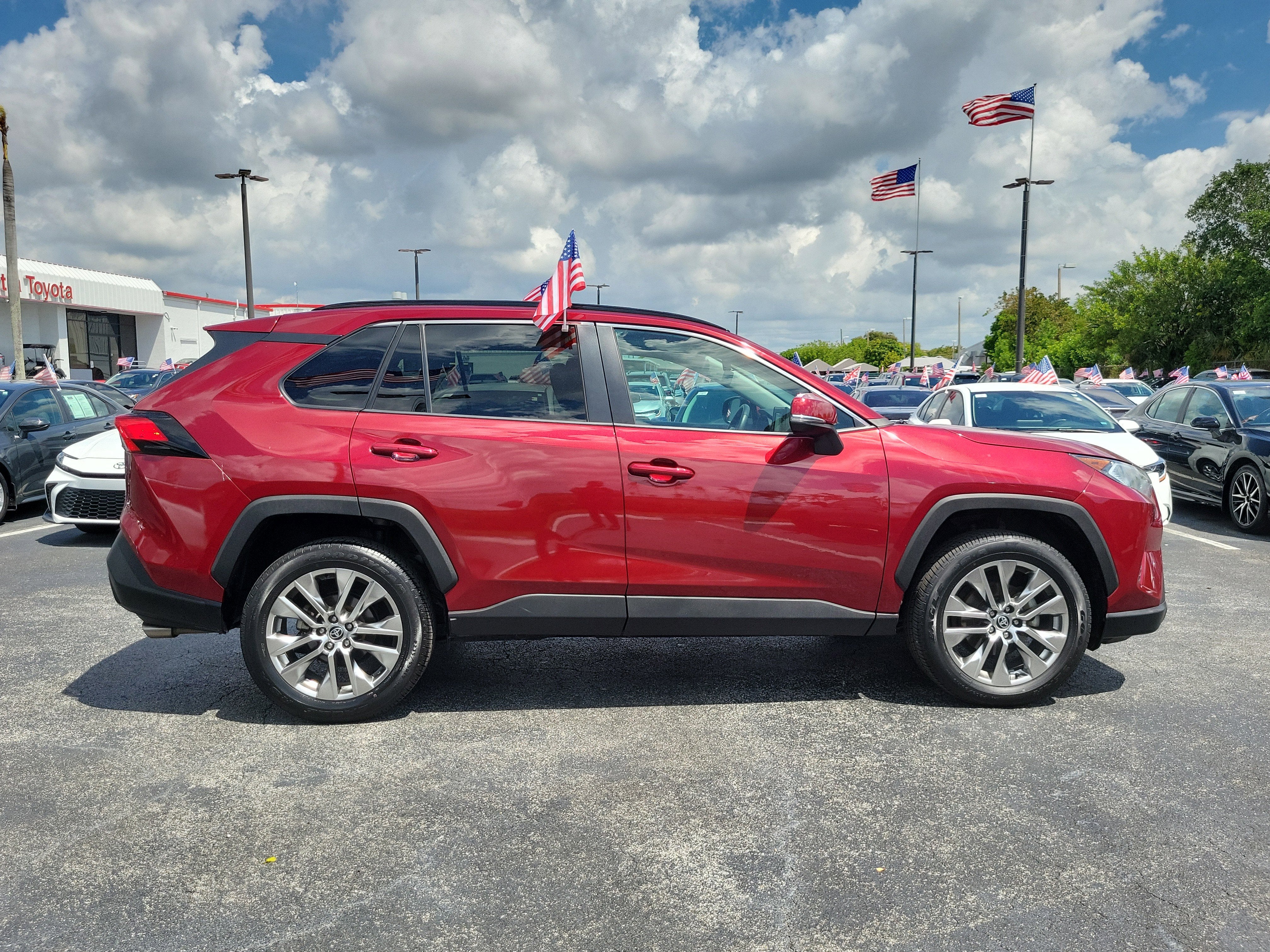 2021 Toyota RAV4 XLE Premium