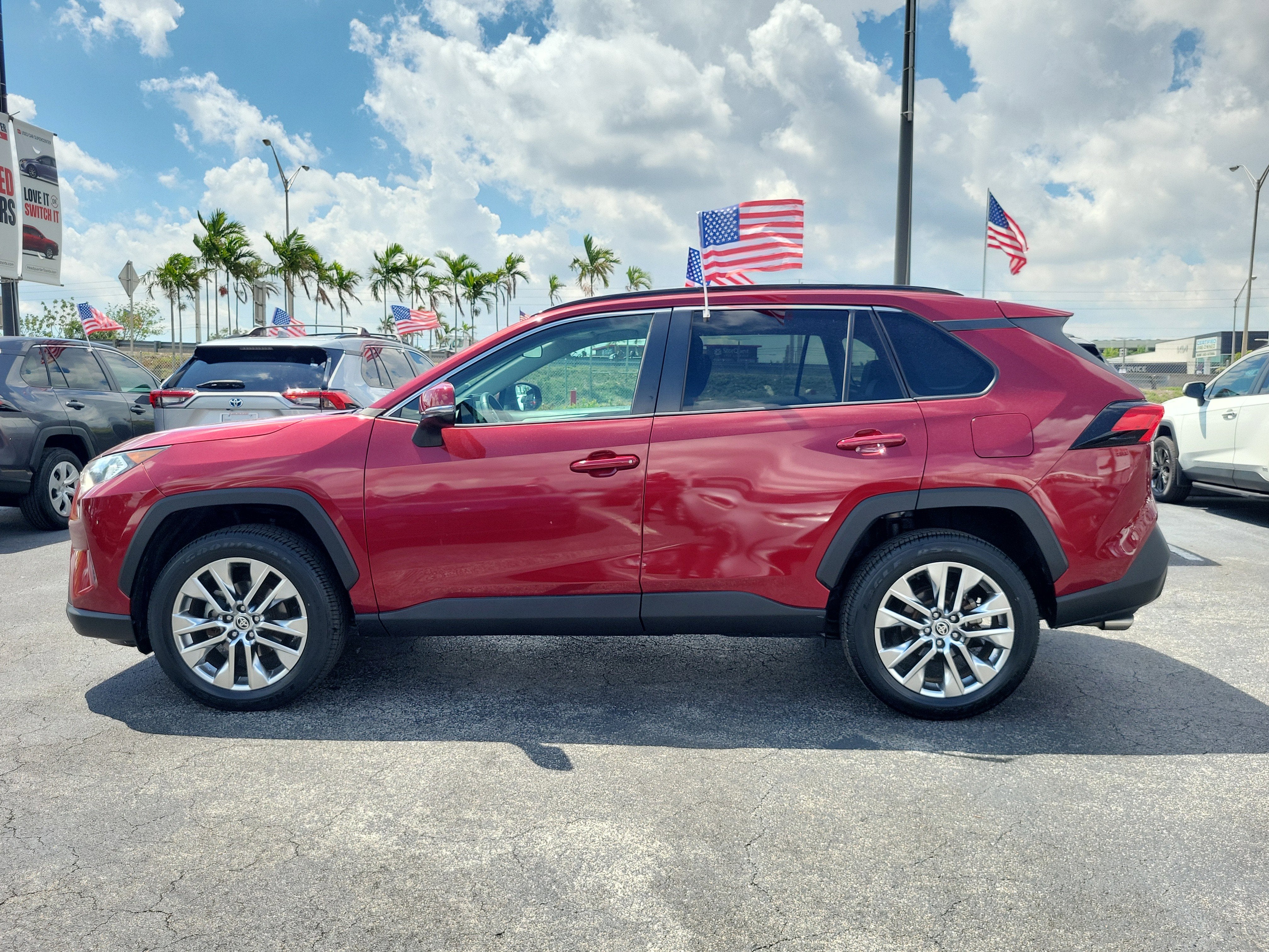 2021 Toyota RAV4 XLE Premium