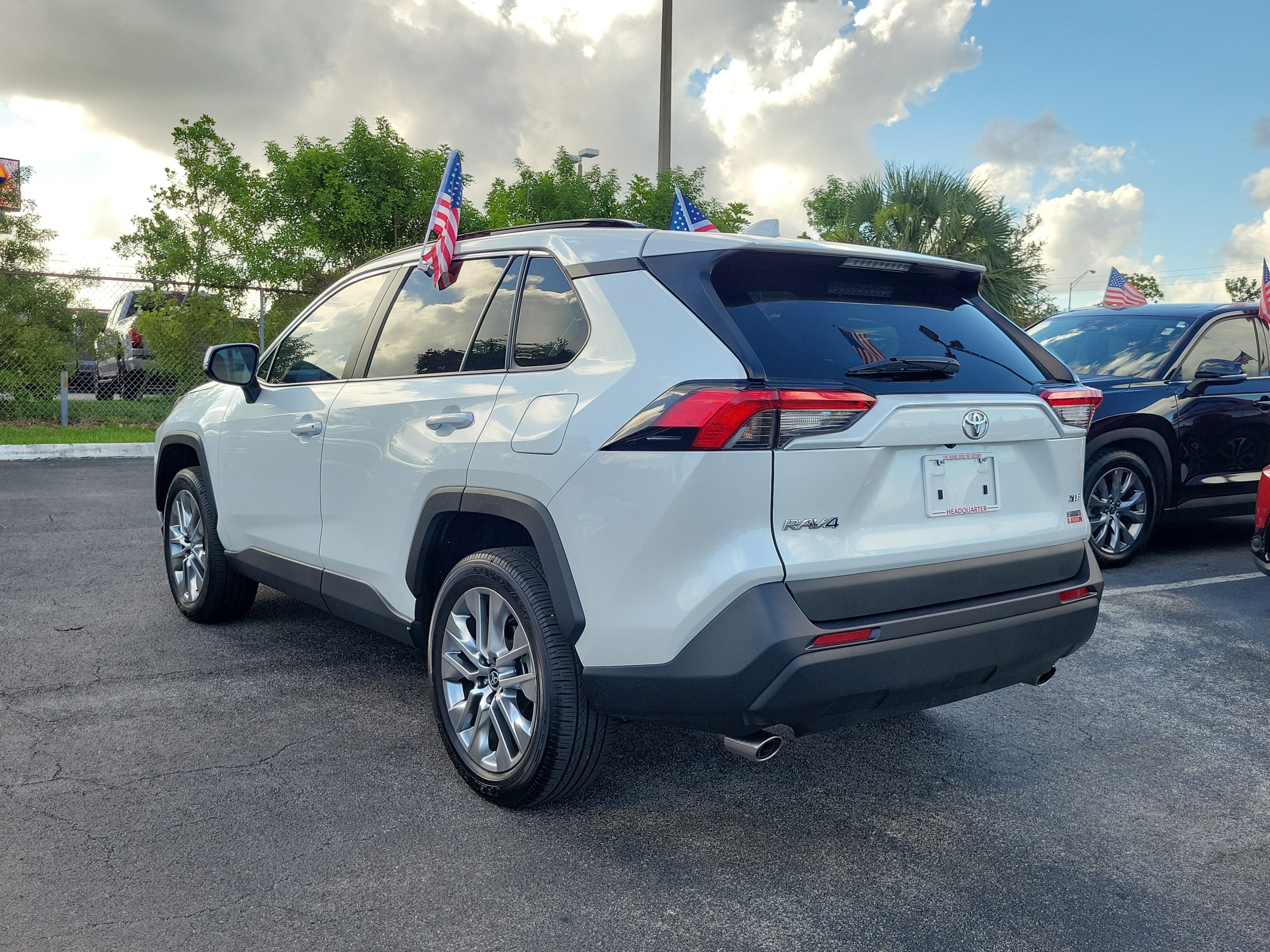 2025 Toyota RAV4 XLE Premium