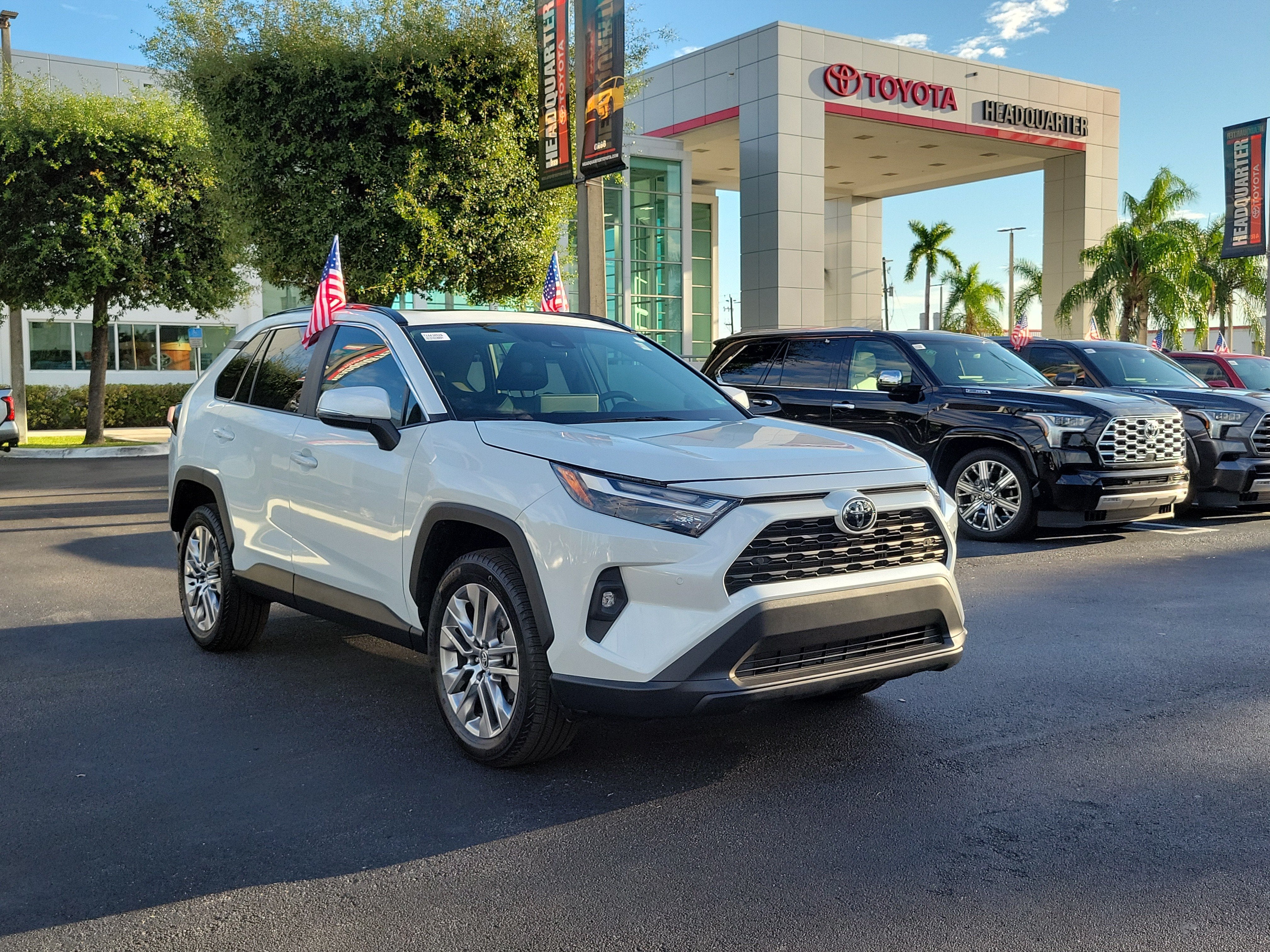 2025 Toyota RAV4 XLE Premium