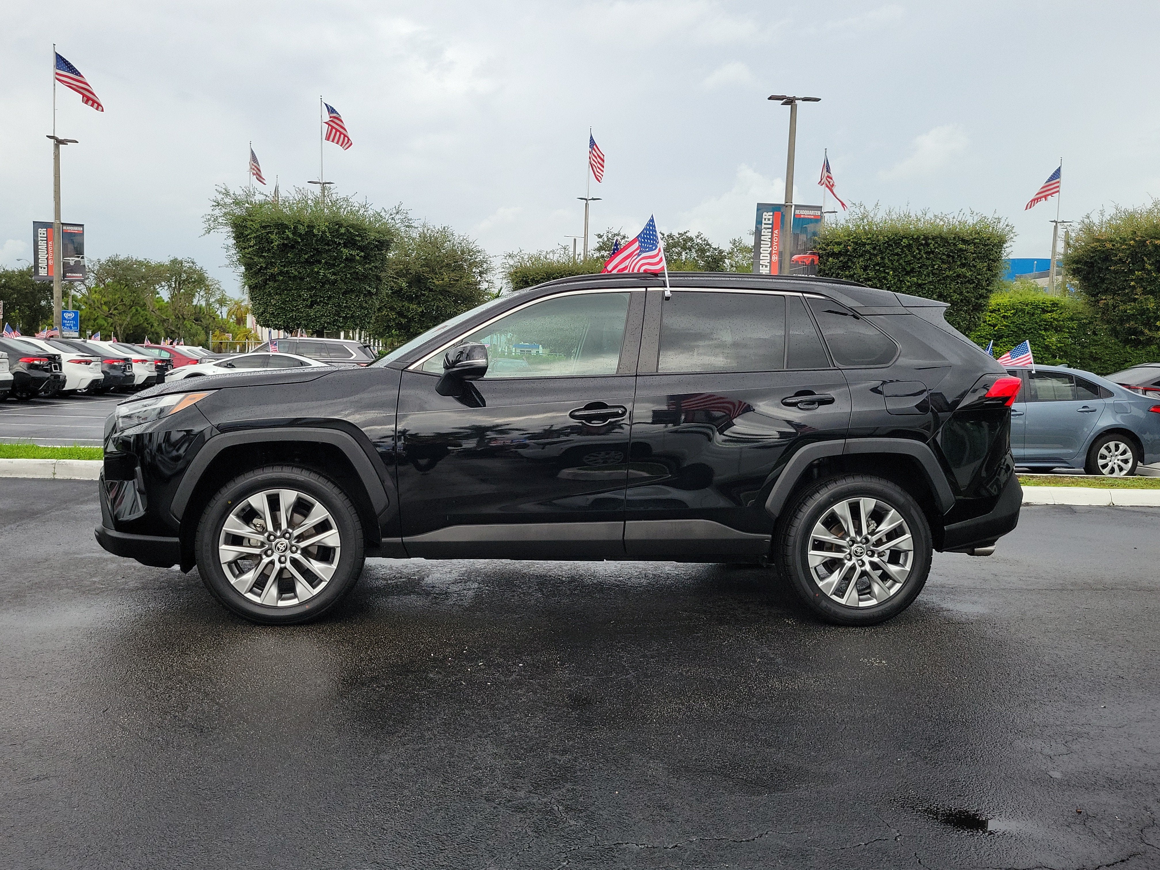 2023 Toyota RAV4 XLE Premium