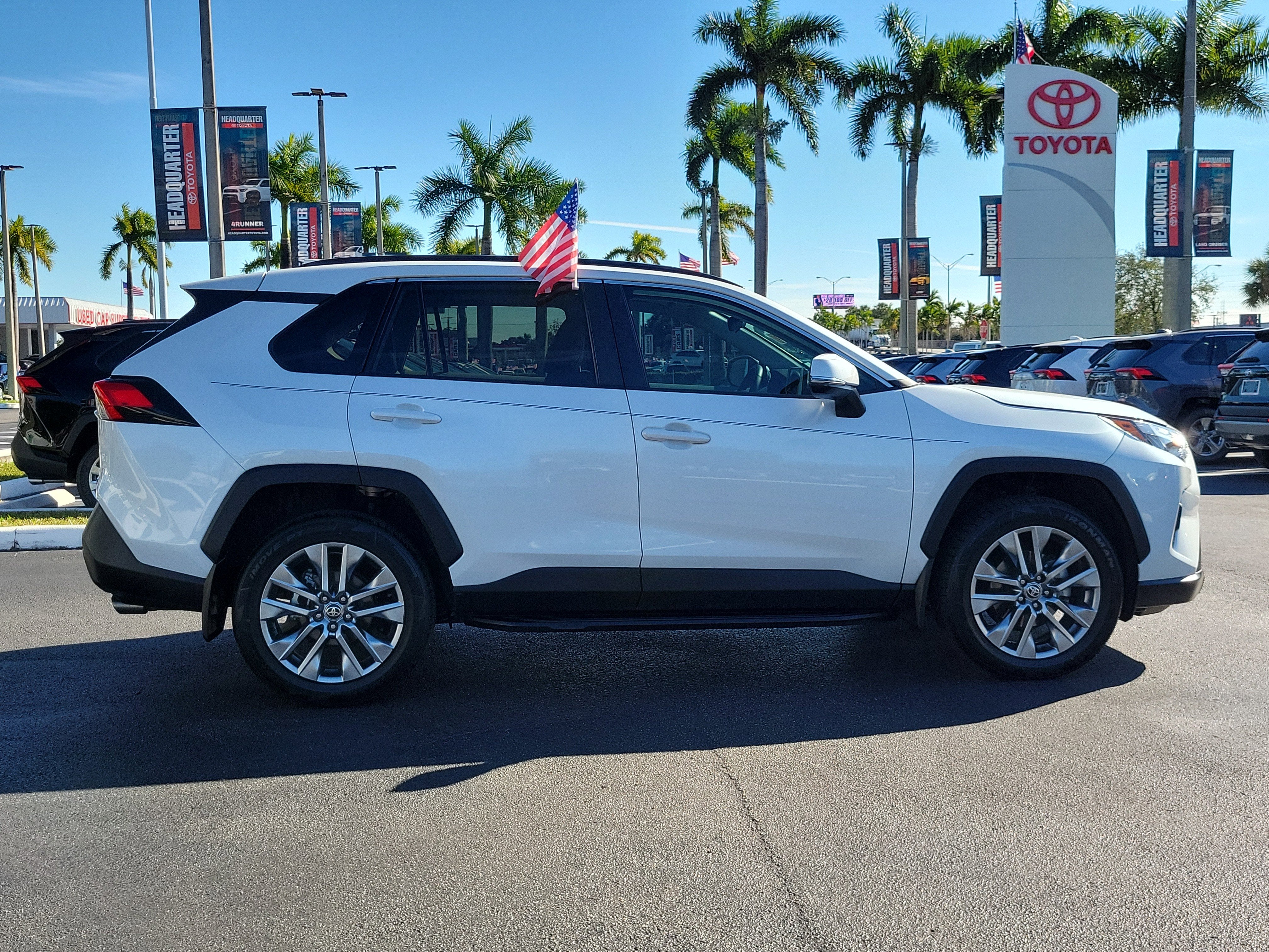 2023 Toyota RAV4 XLE Premium