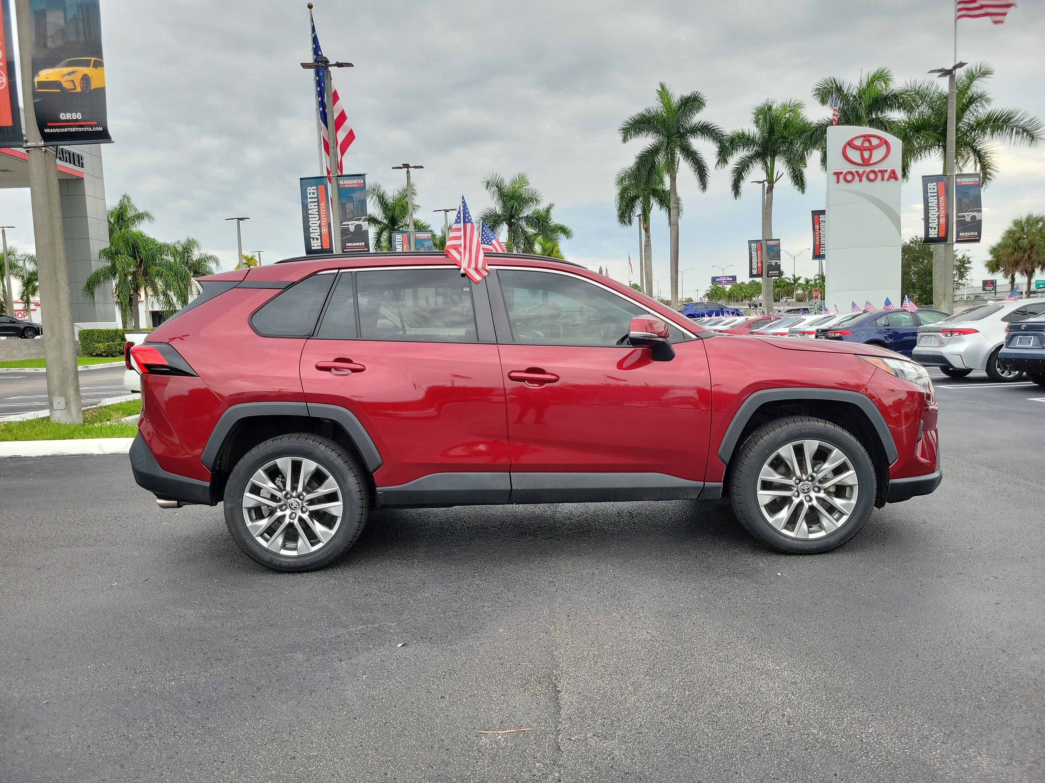 2023 Toyota RAV4 XLE Premium