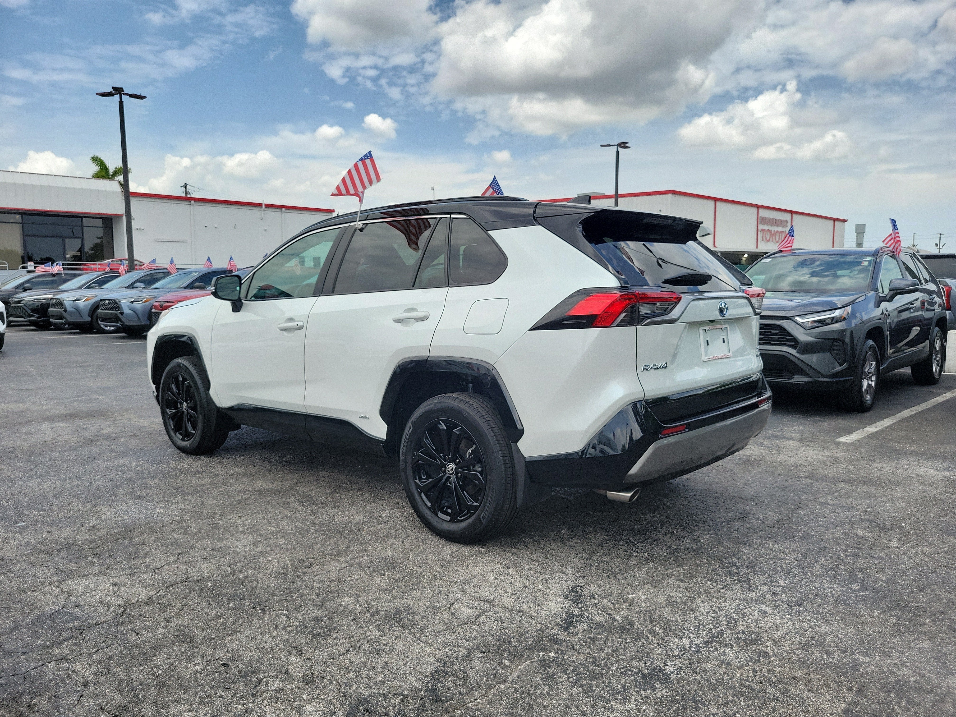 2024 Toyota RAV4 Hybrid XSE