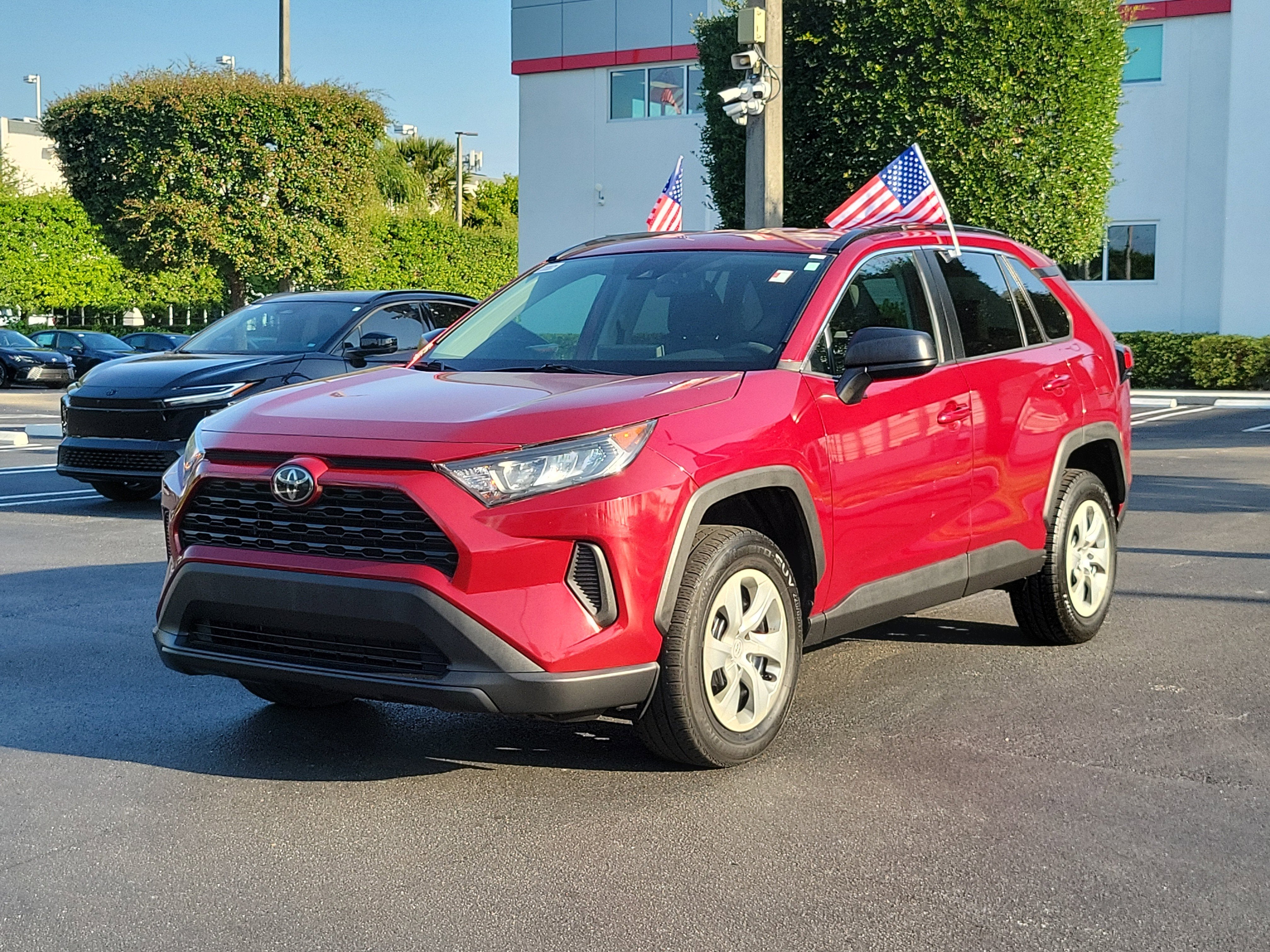 2020 Toyota RAV4 LE