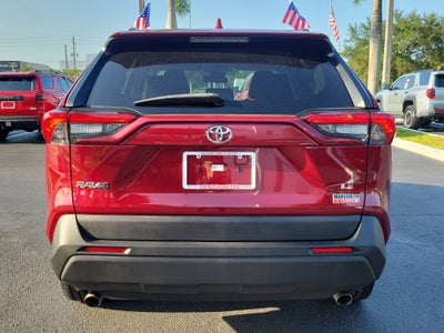 2020 Toyota RAV4 LE