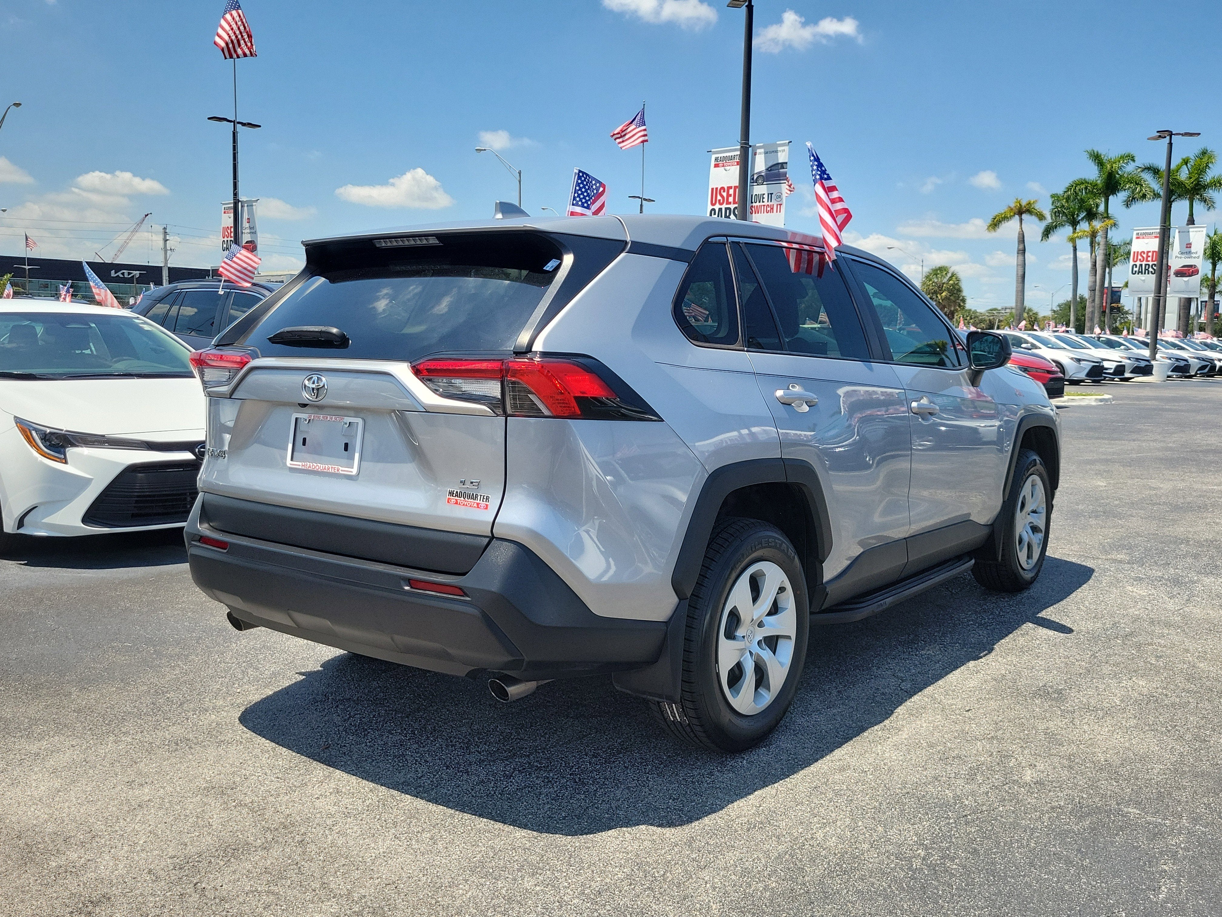 2022 Toyota RAV4 LE