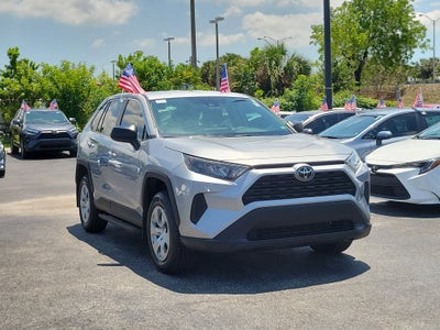 2022 Toyota RAV4 LE