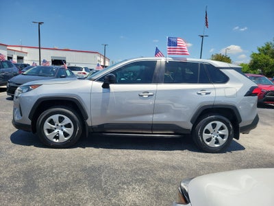 2022 Toyota RAV4 LE