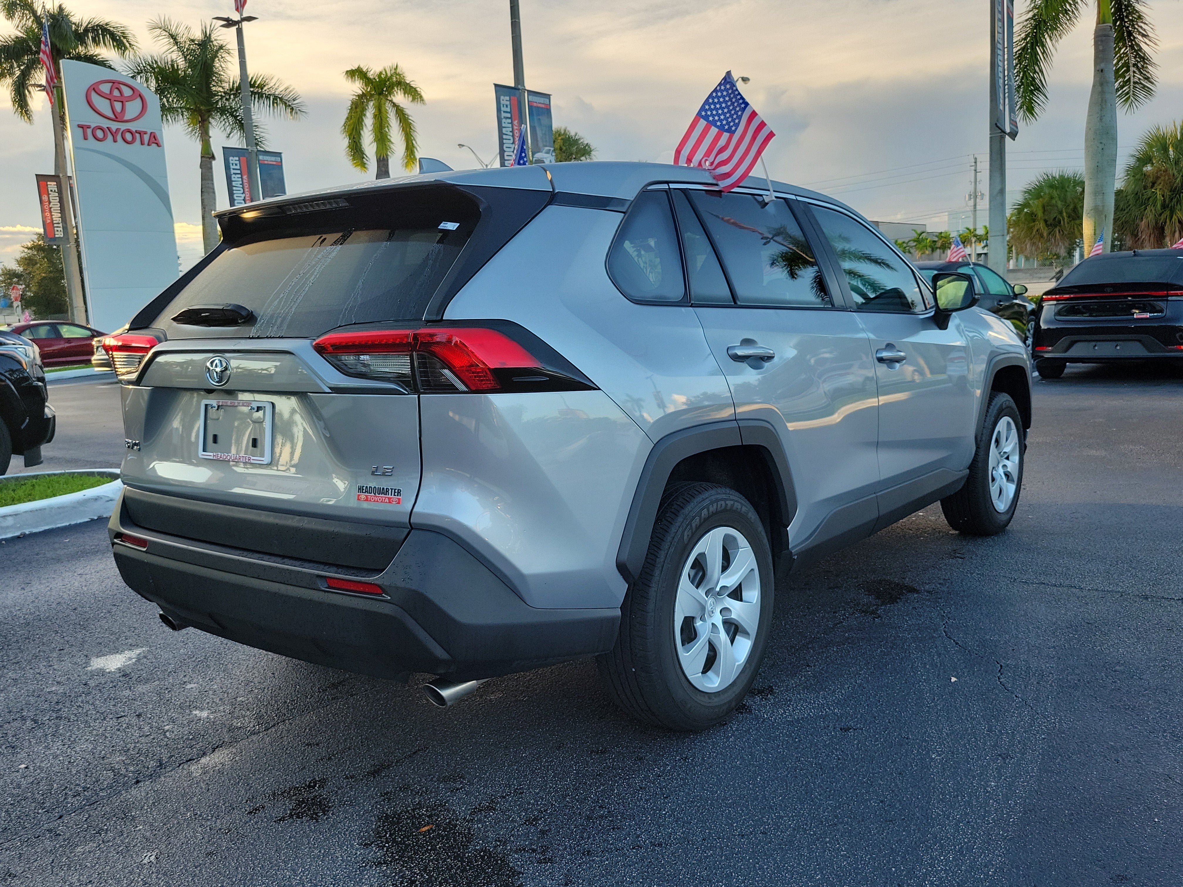 2025 Toyota RAV4 LE