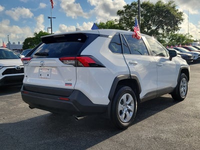 2025 Toyota RAV4 LE
