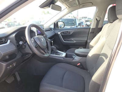 2025 Toyota RAV4 LE