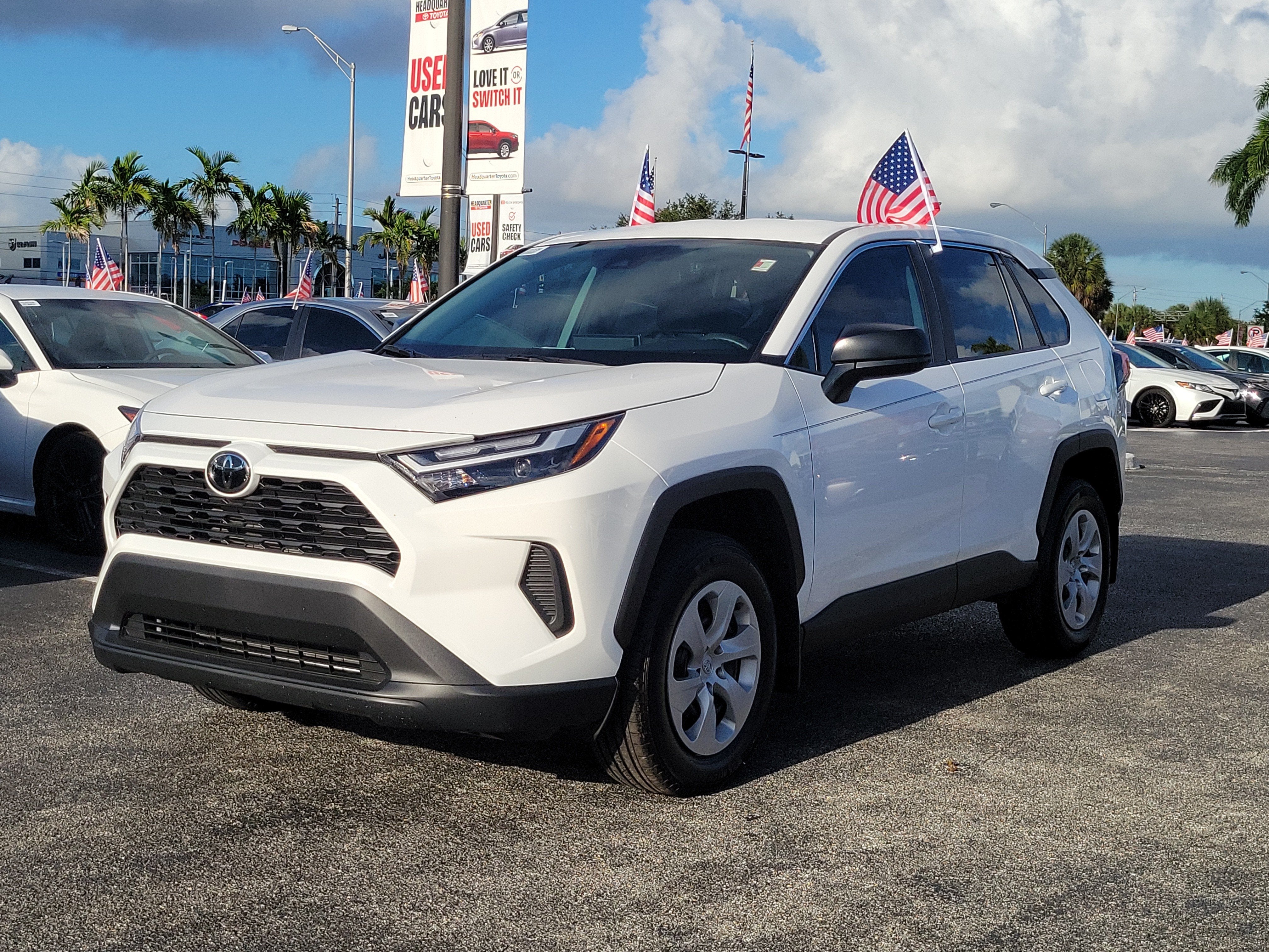 2025 Toyota RAV4 LE