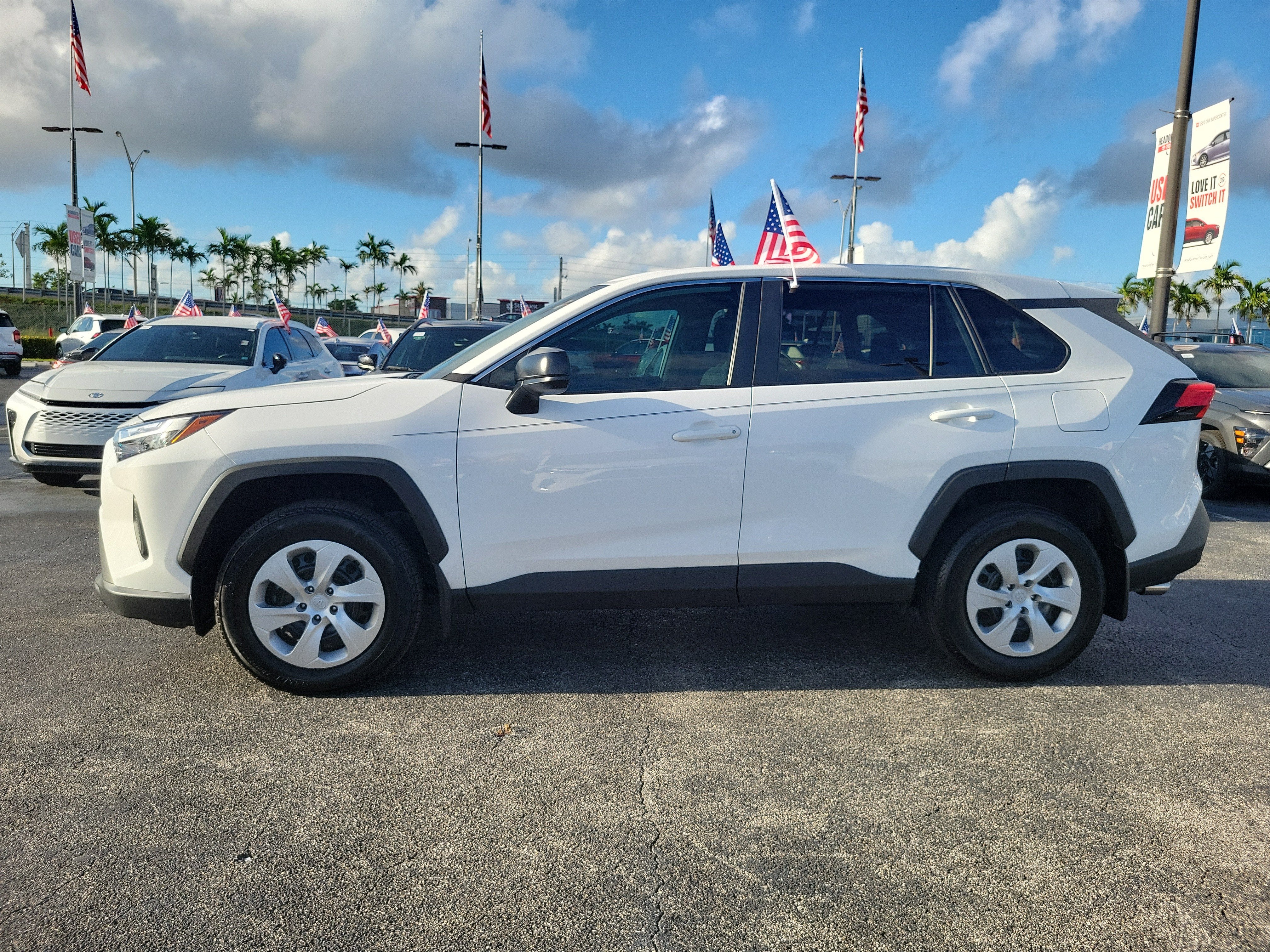 2025 Toyota RAV4 LE