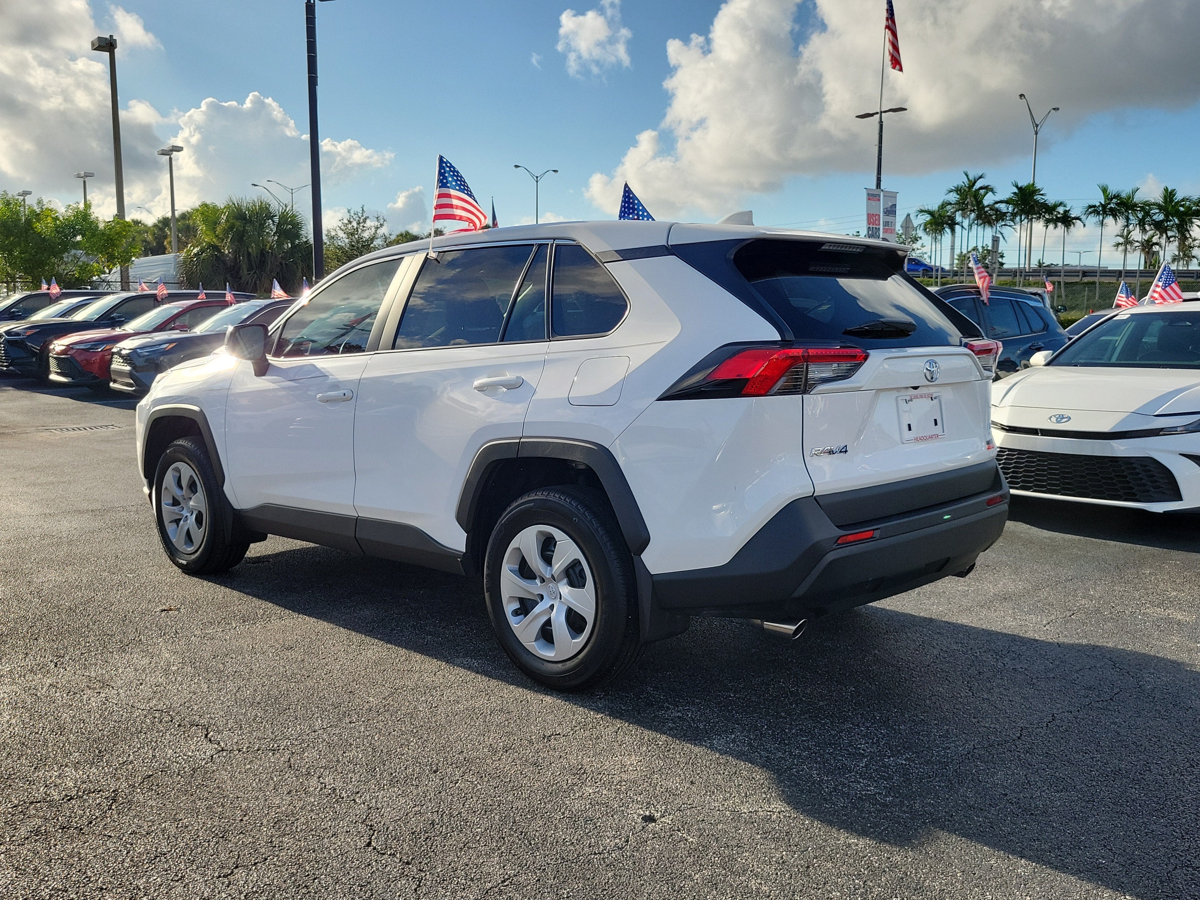 2025 Toyota RAV4 LE