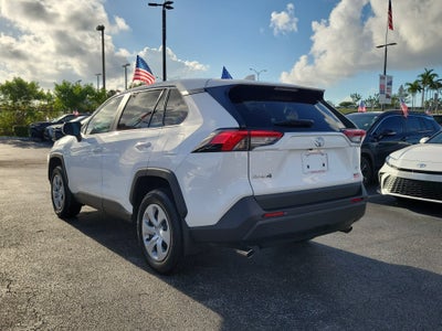 2025 Toyota RAV4 LE
