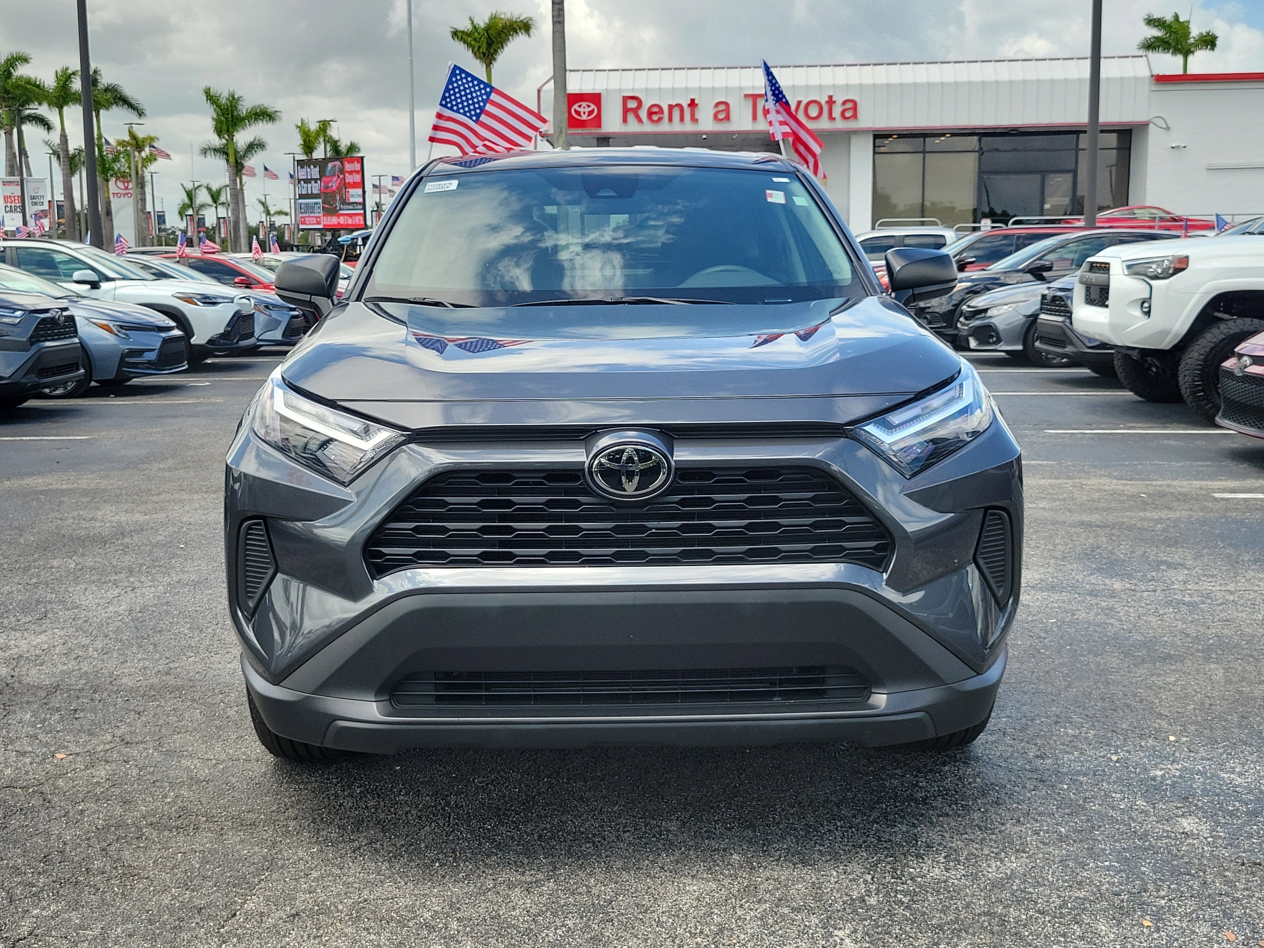 2025 Toyota RAV4 LE