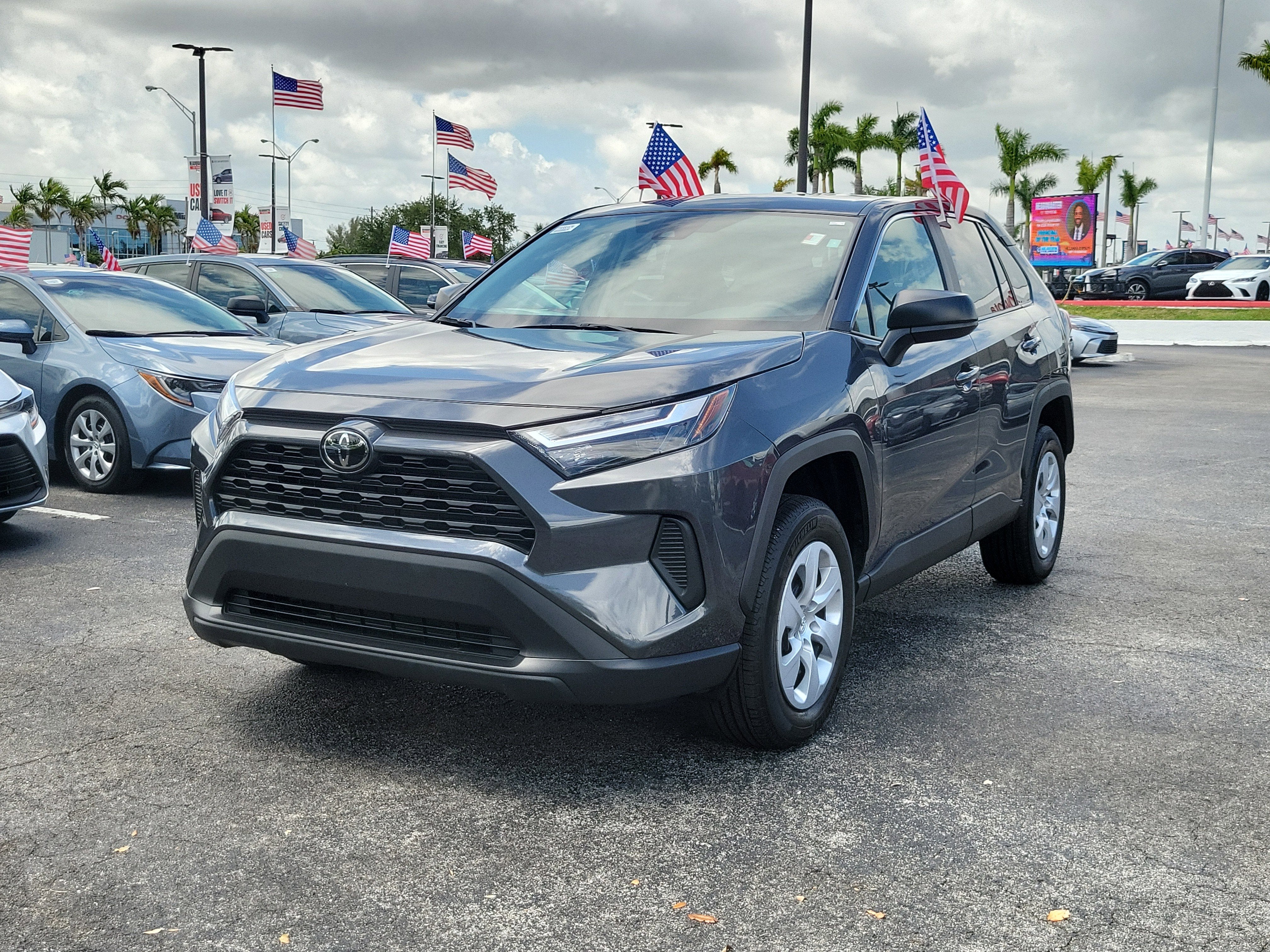 2025 Toyota RAV4 LE