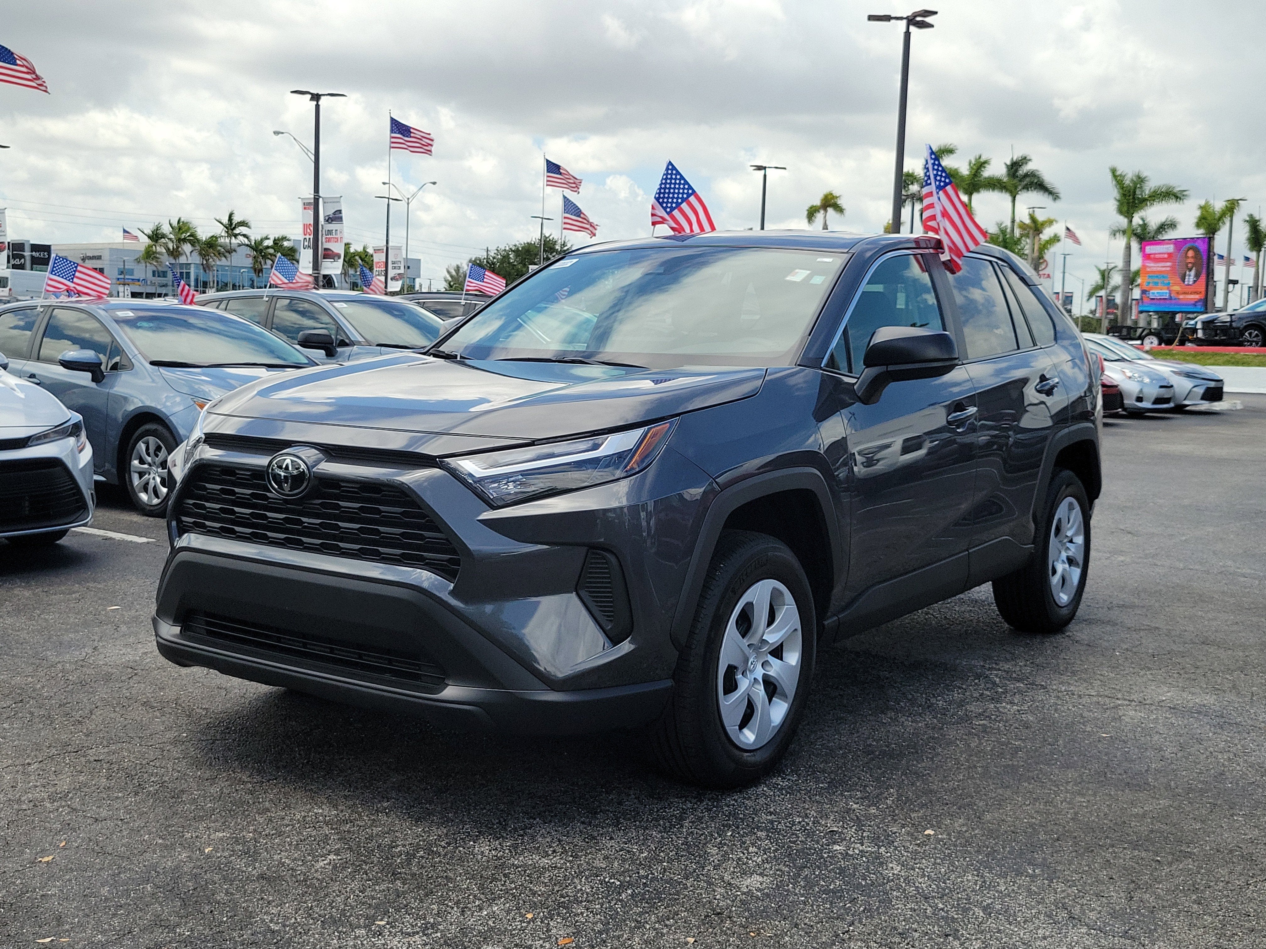 2025 Toyota RAV4 LE