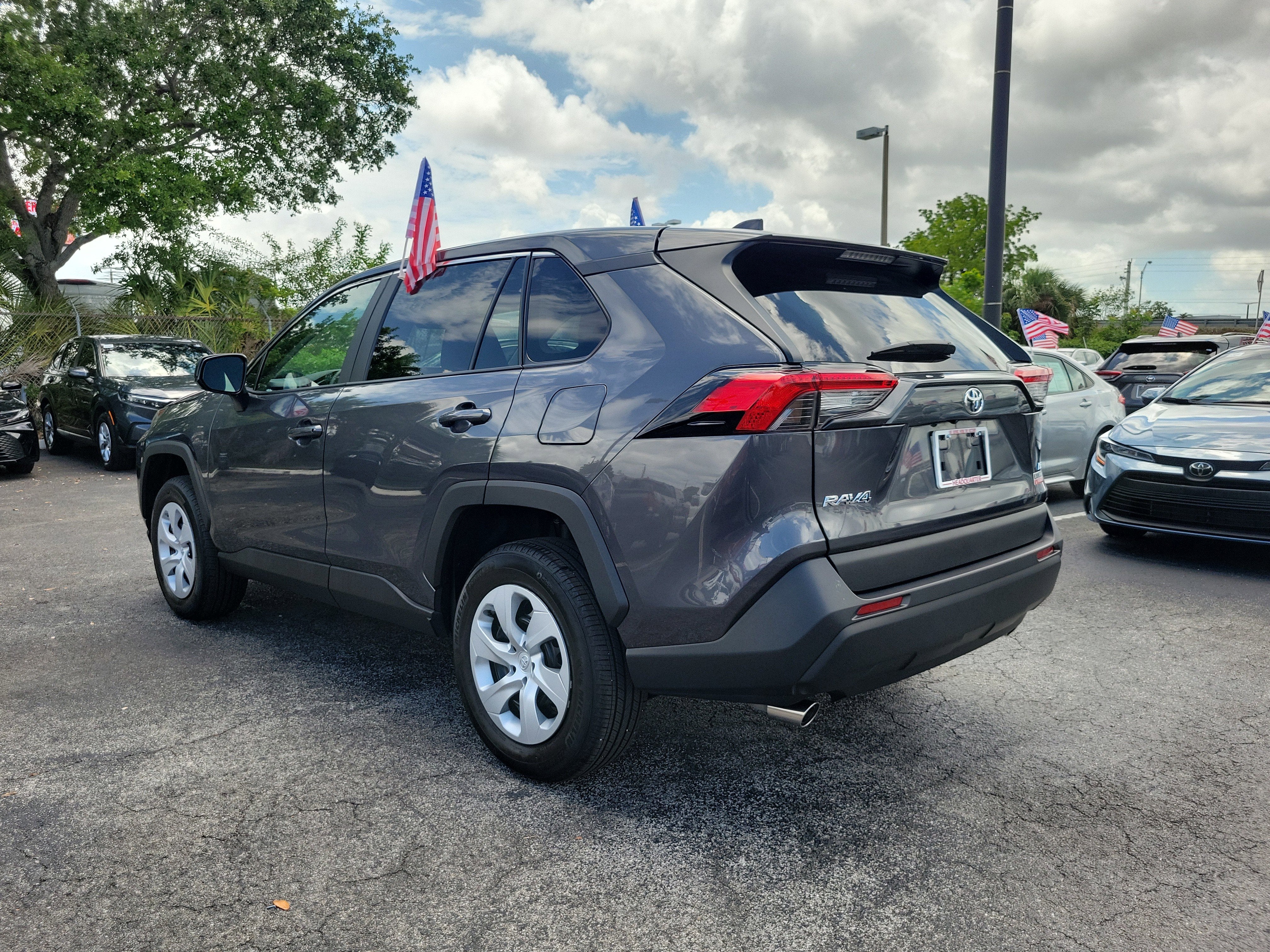 2025 Toyota RAV4 LE