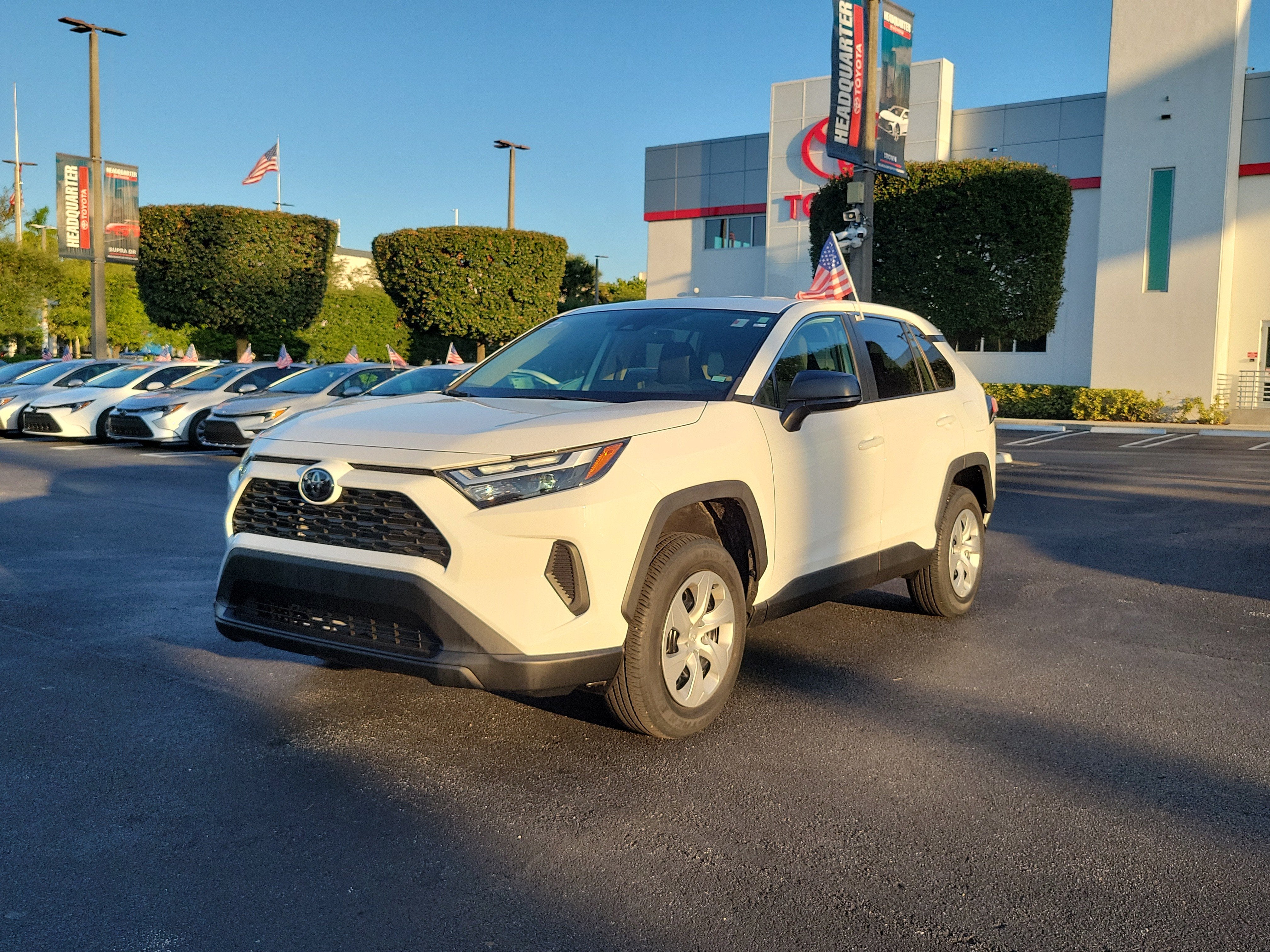 2024 Toyota RAV4 LE