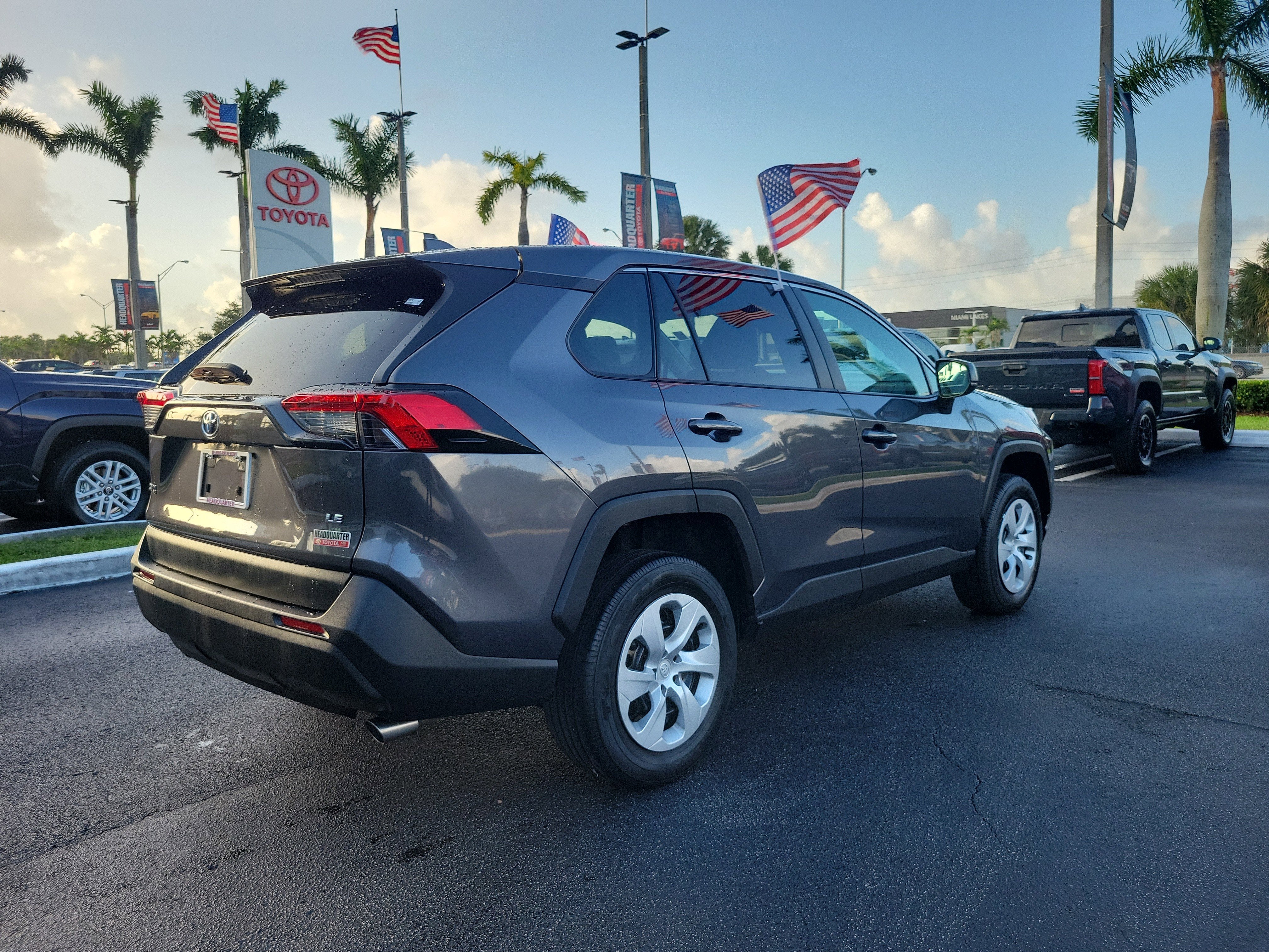 2024 Toyota RAV4 LE