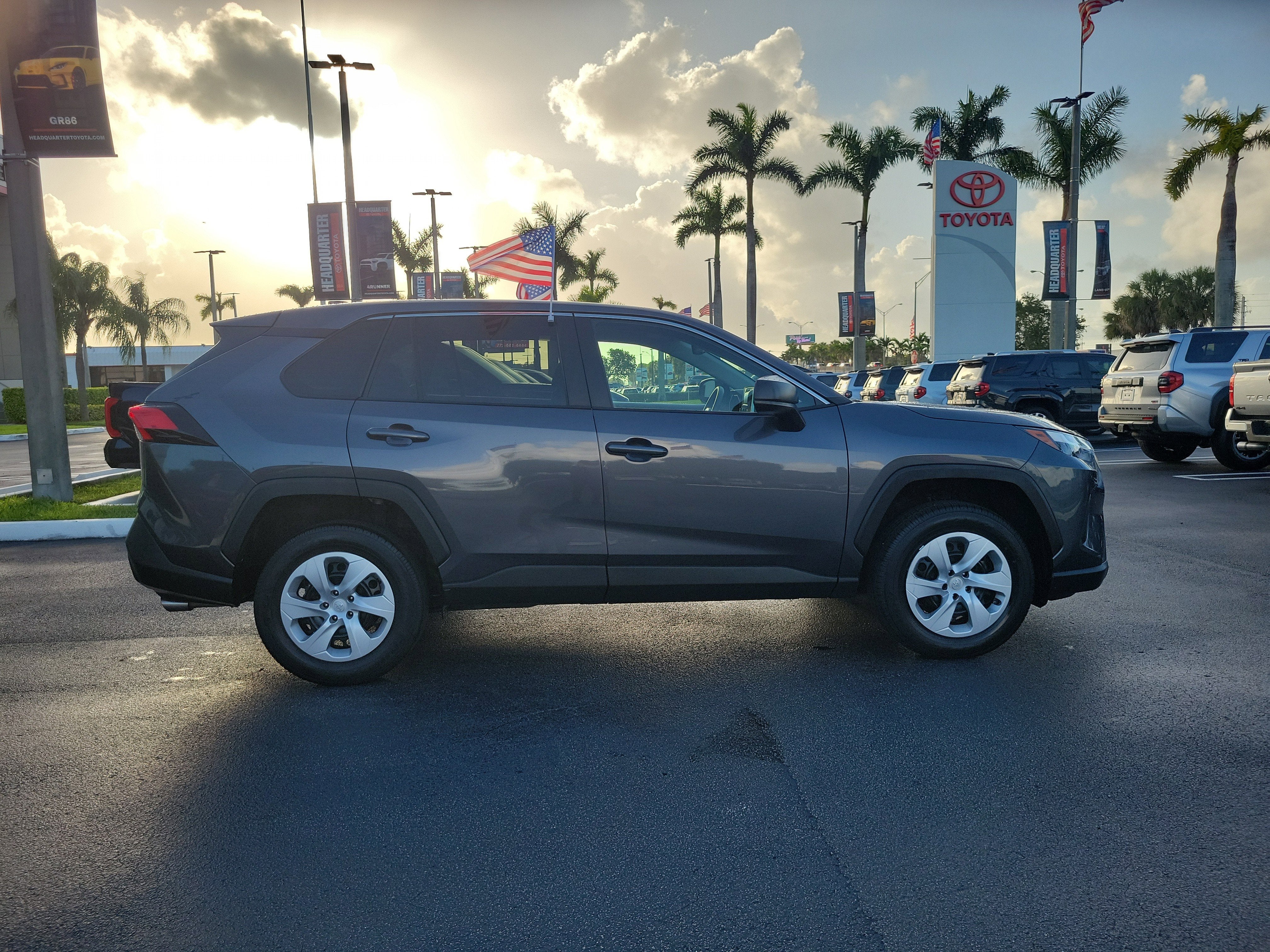 2024 Toyota RAV4 LE
