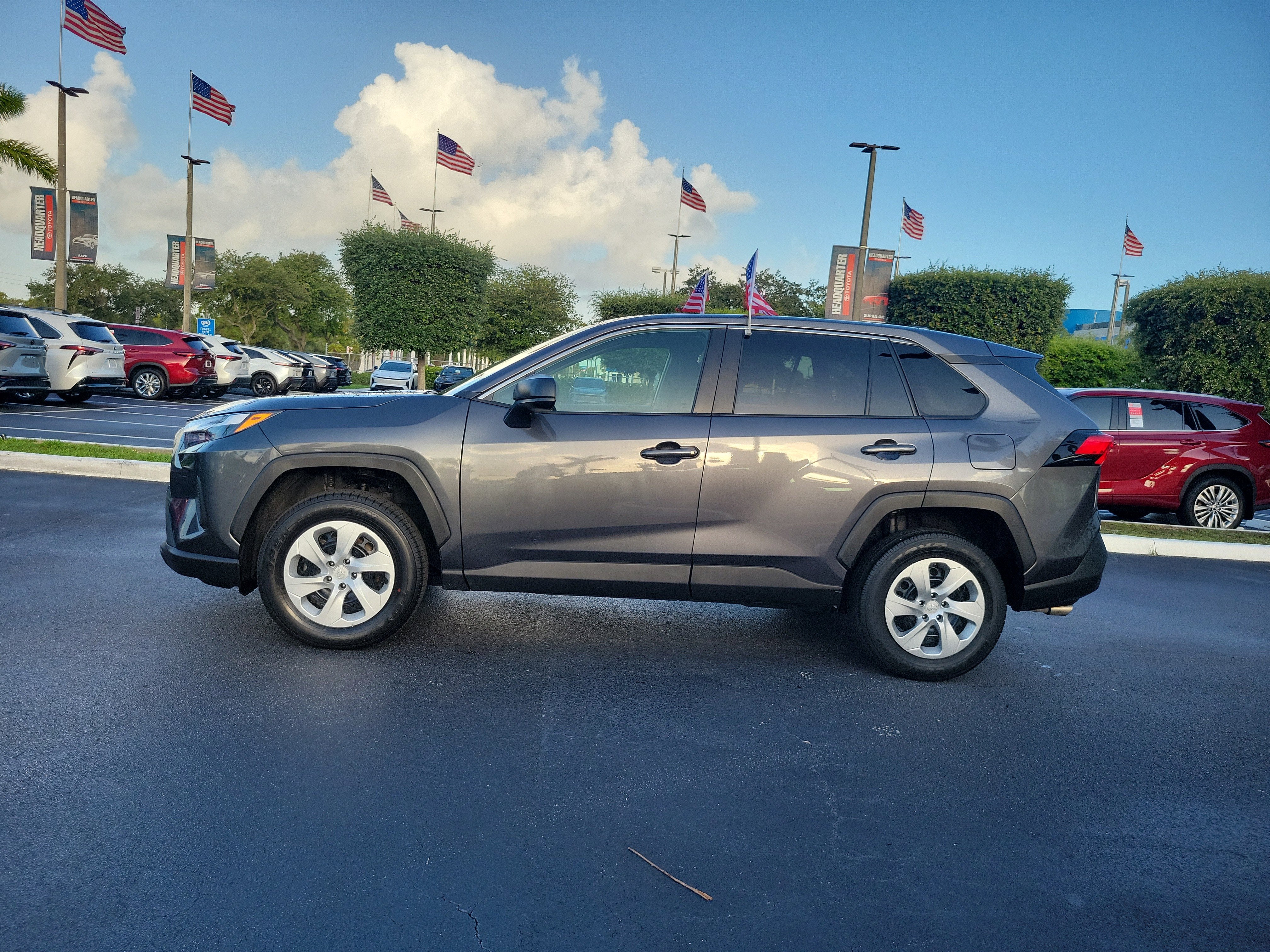 2024 Toyota RAV4 LE