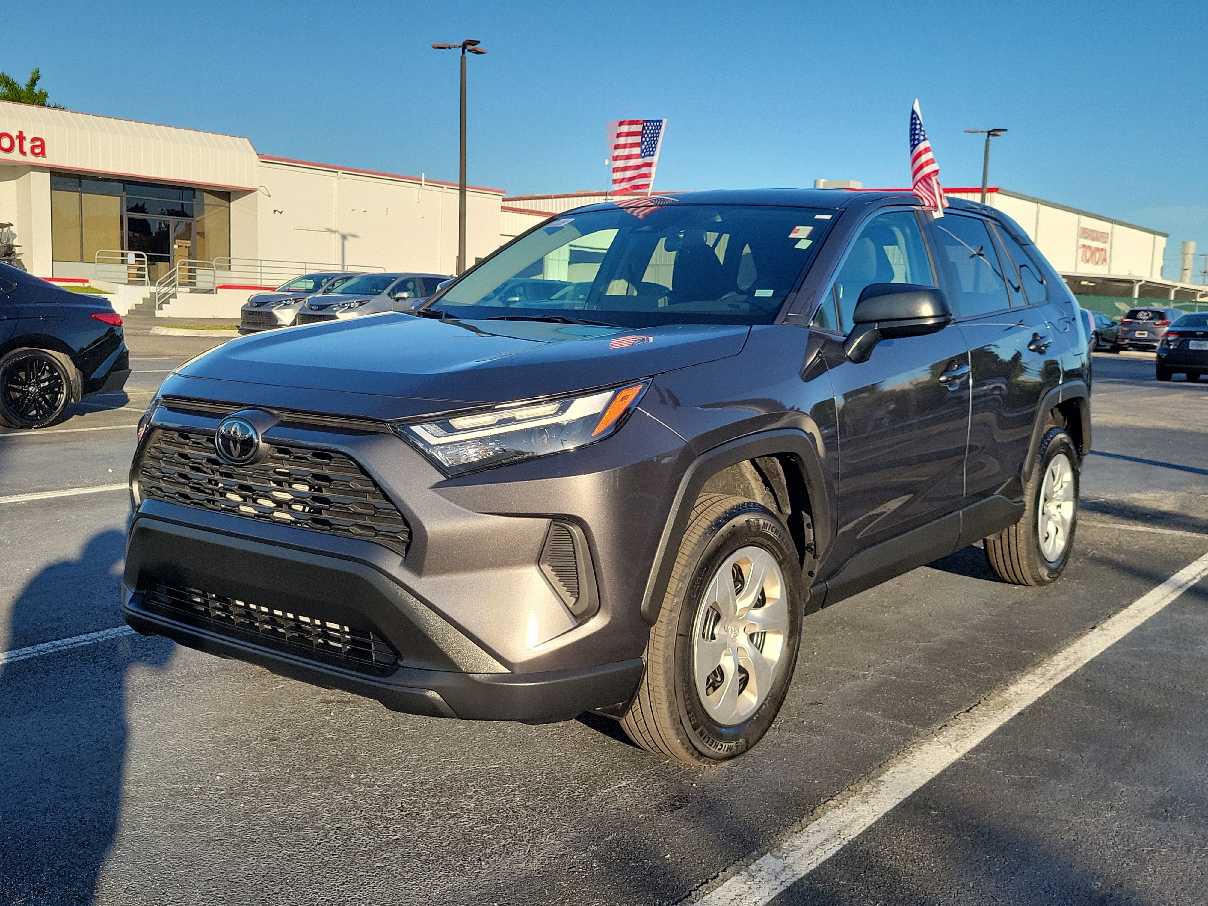2024 Toyota RAV4 LE
