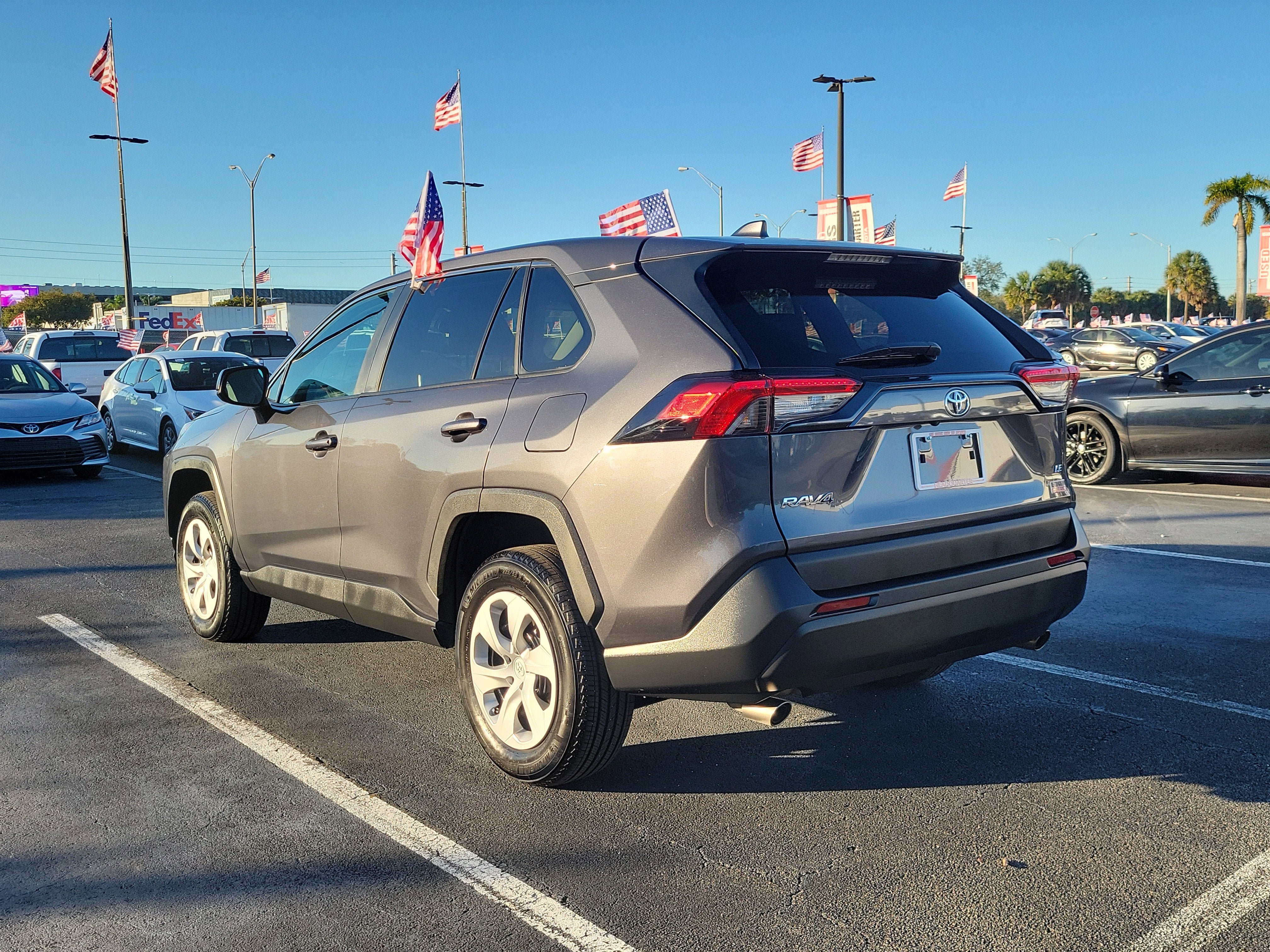 2024 Toyota RAV4 LE